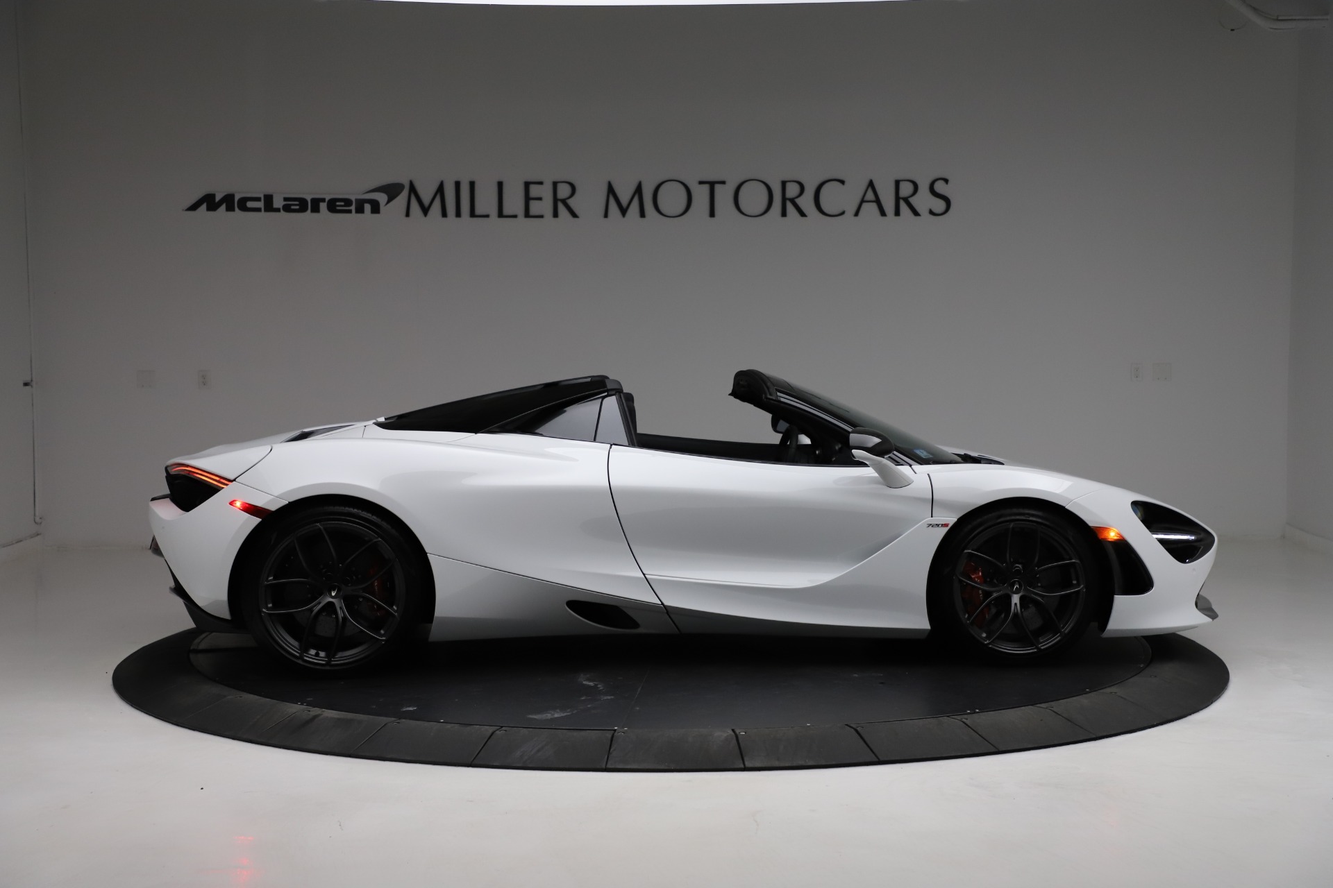 Used-2020-McLaren-720S-Spider