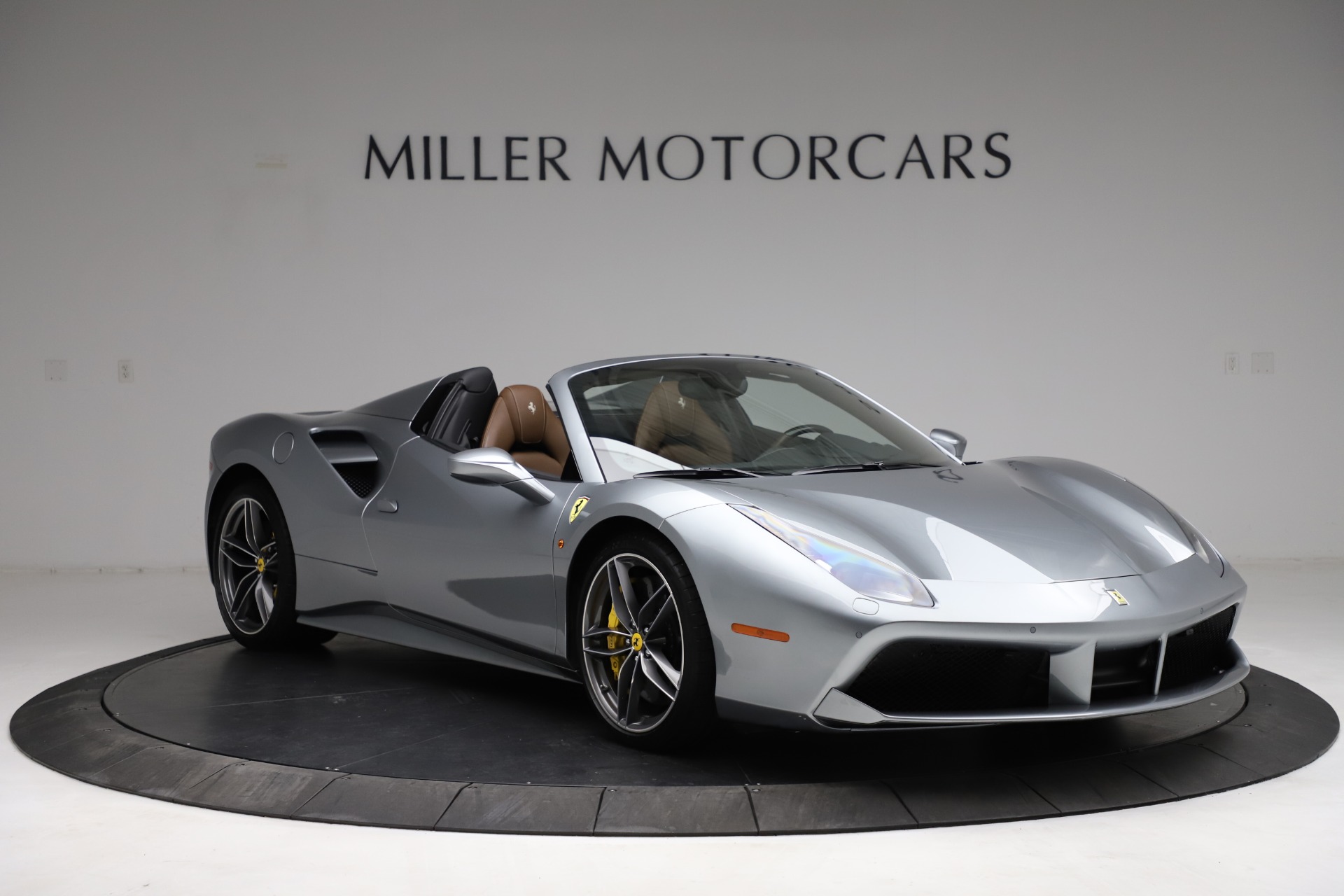 Used-2018-Ferrari-488-Spider