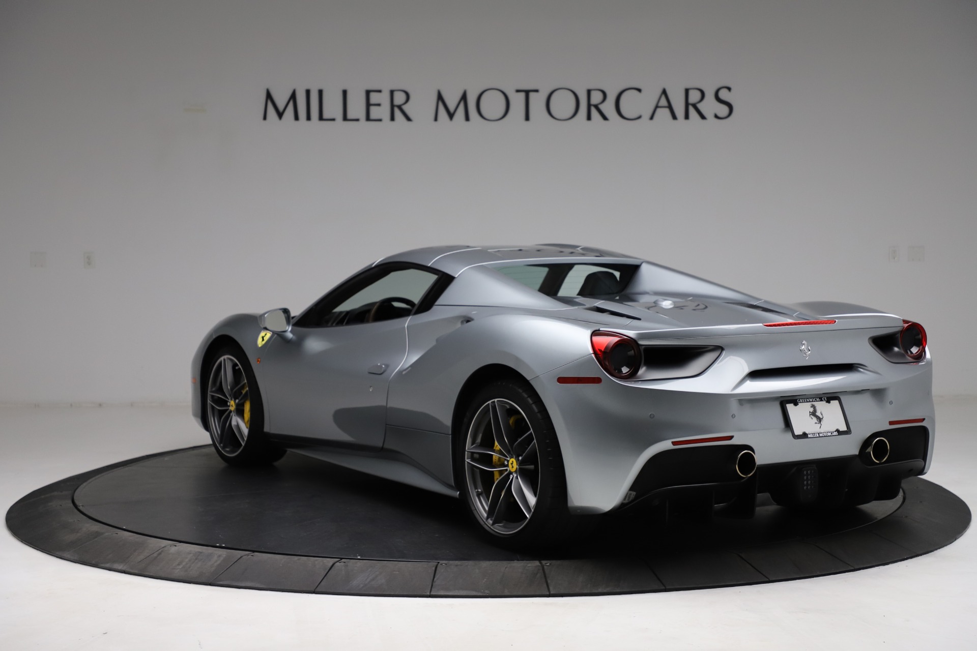 Used-2018-Ferrari-488-Spider