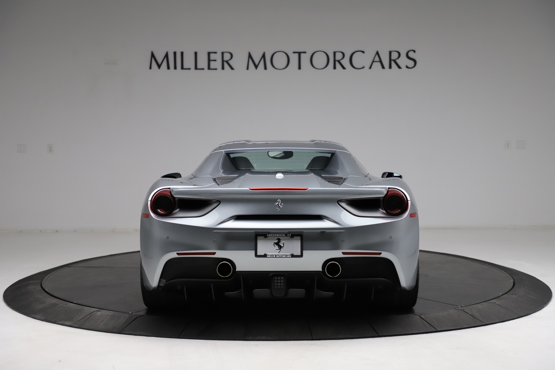 Used-2018-Ferrari-488-Spider