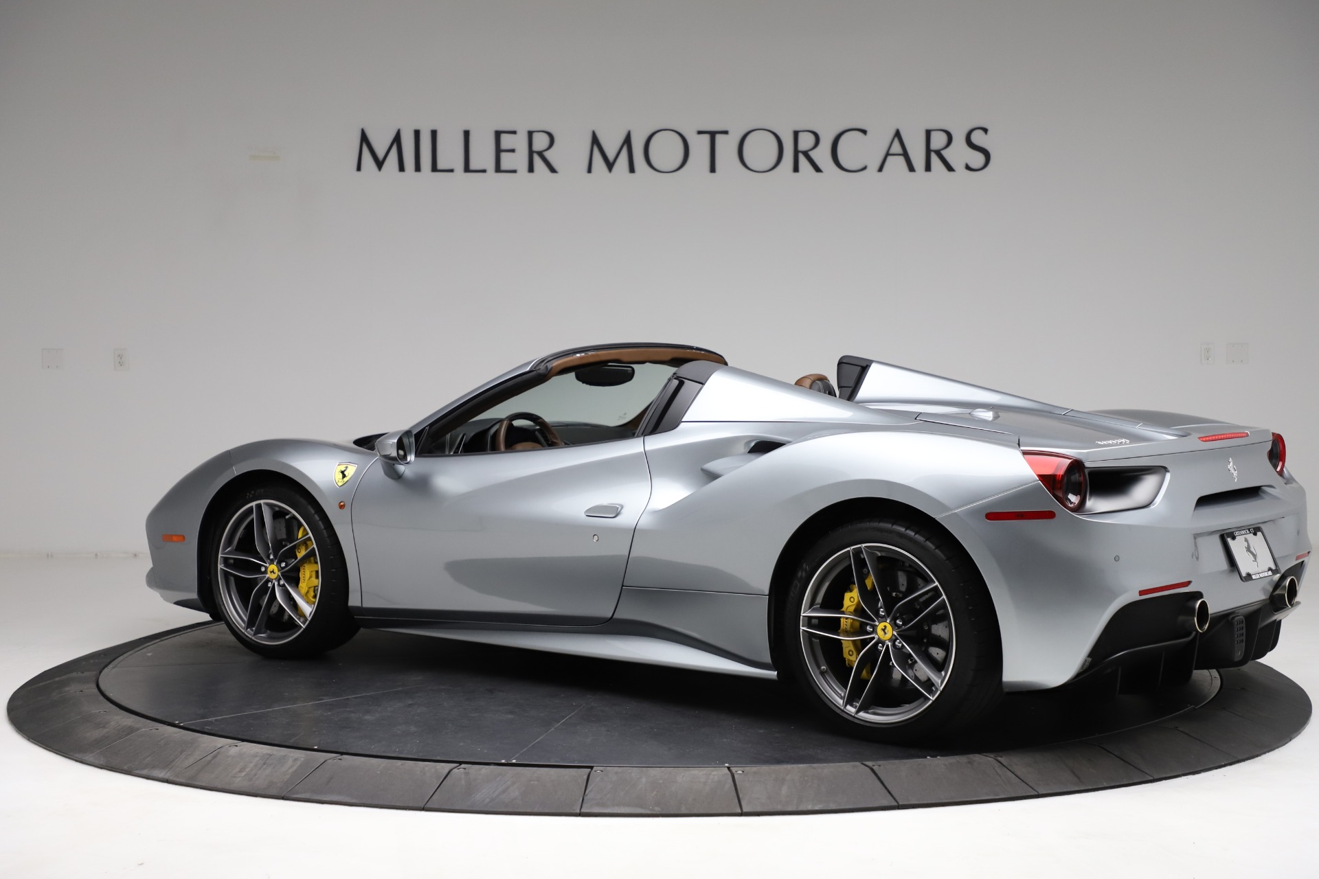Used-2018-Ferrari-488-Spider