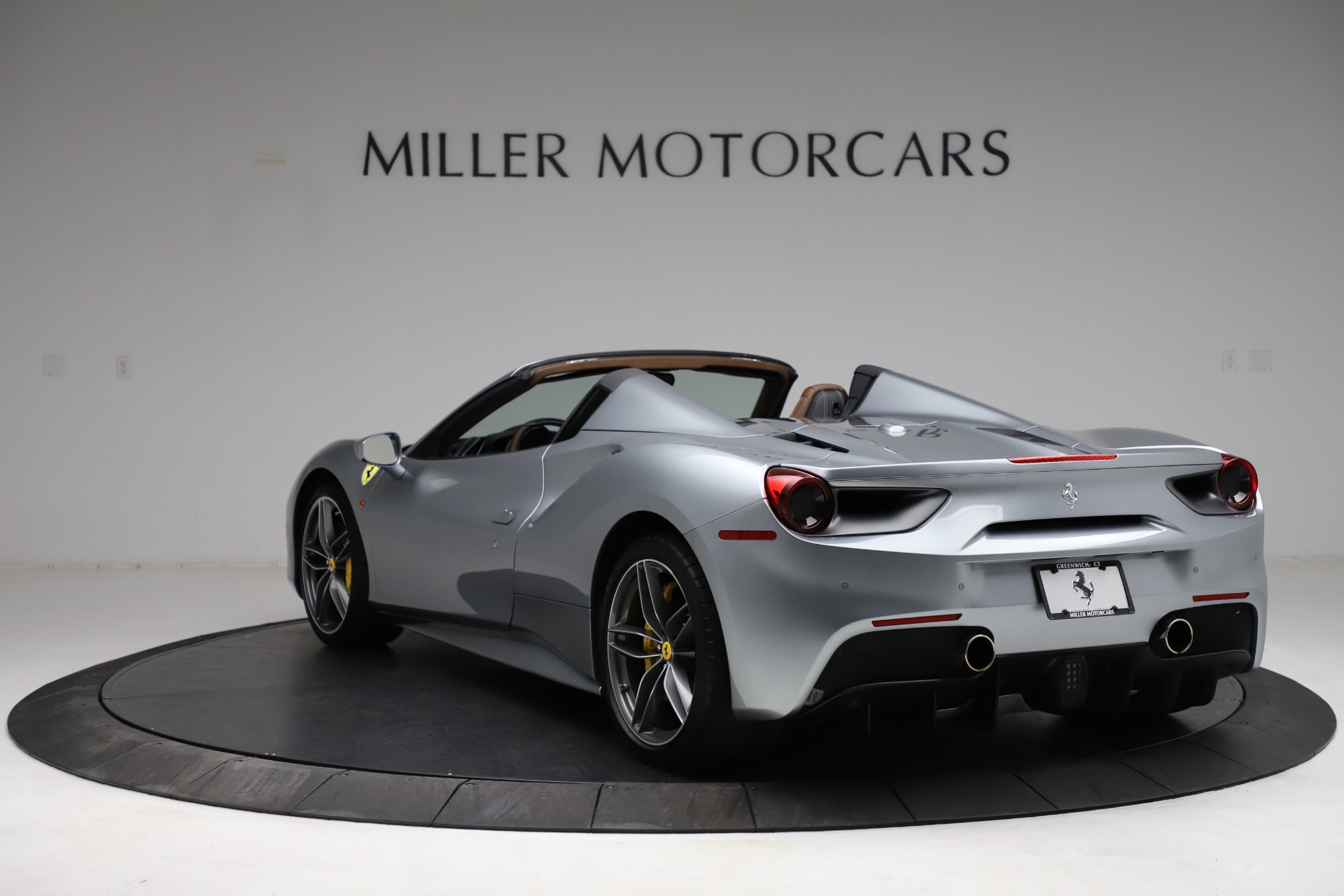 Used-2018-Ferrari-488-Spider