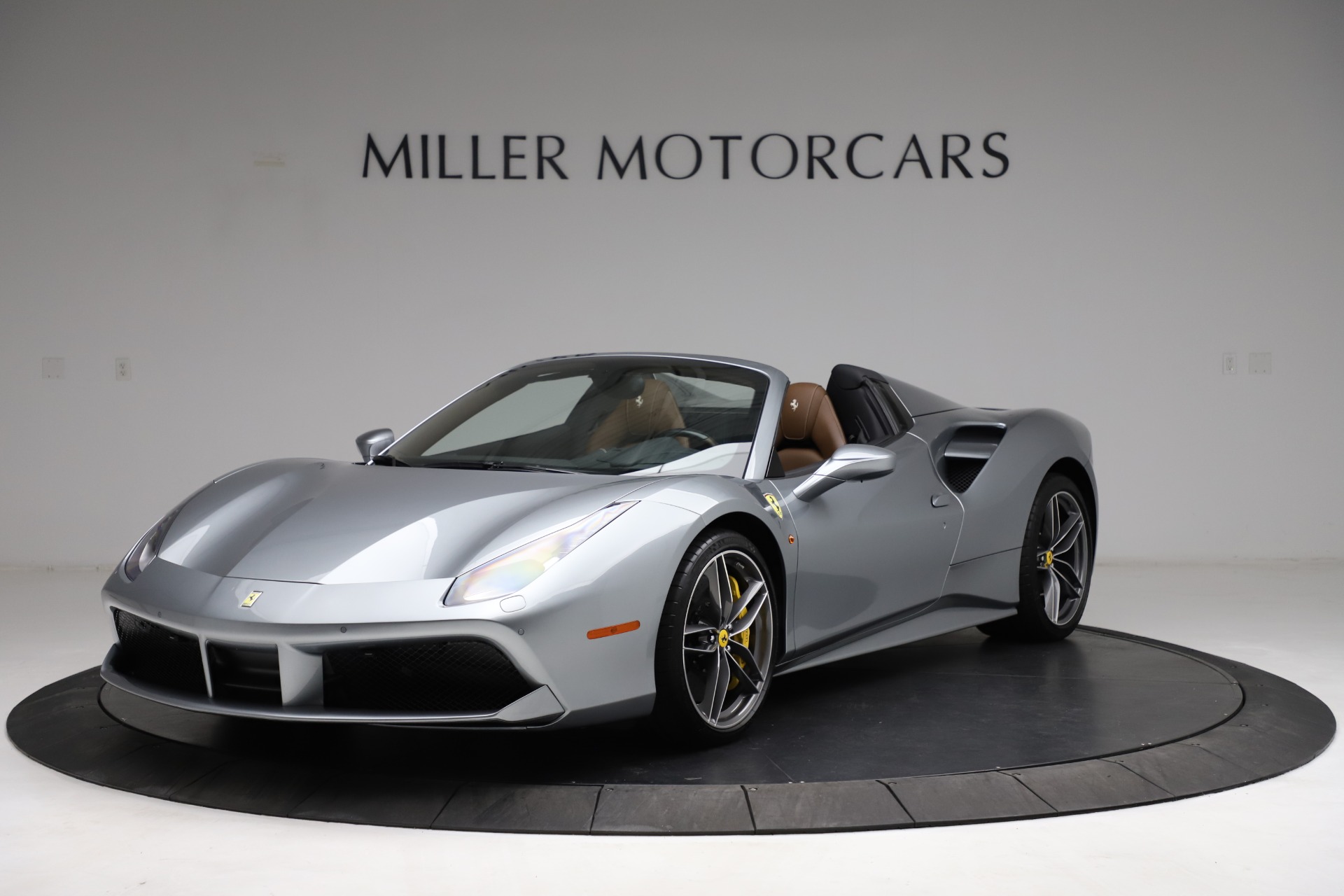 Used-2018-Ferrari-488-Spider