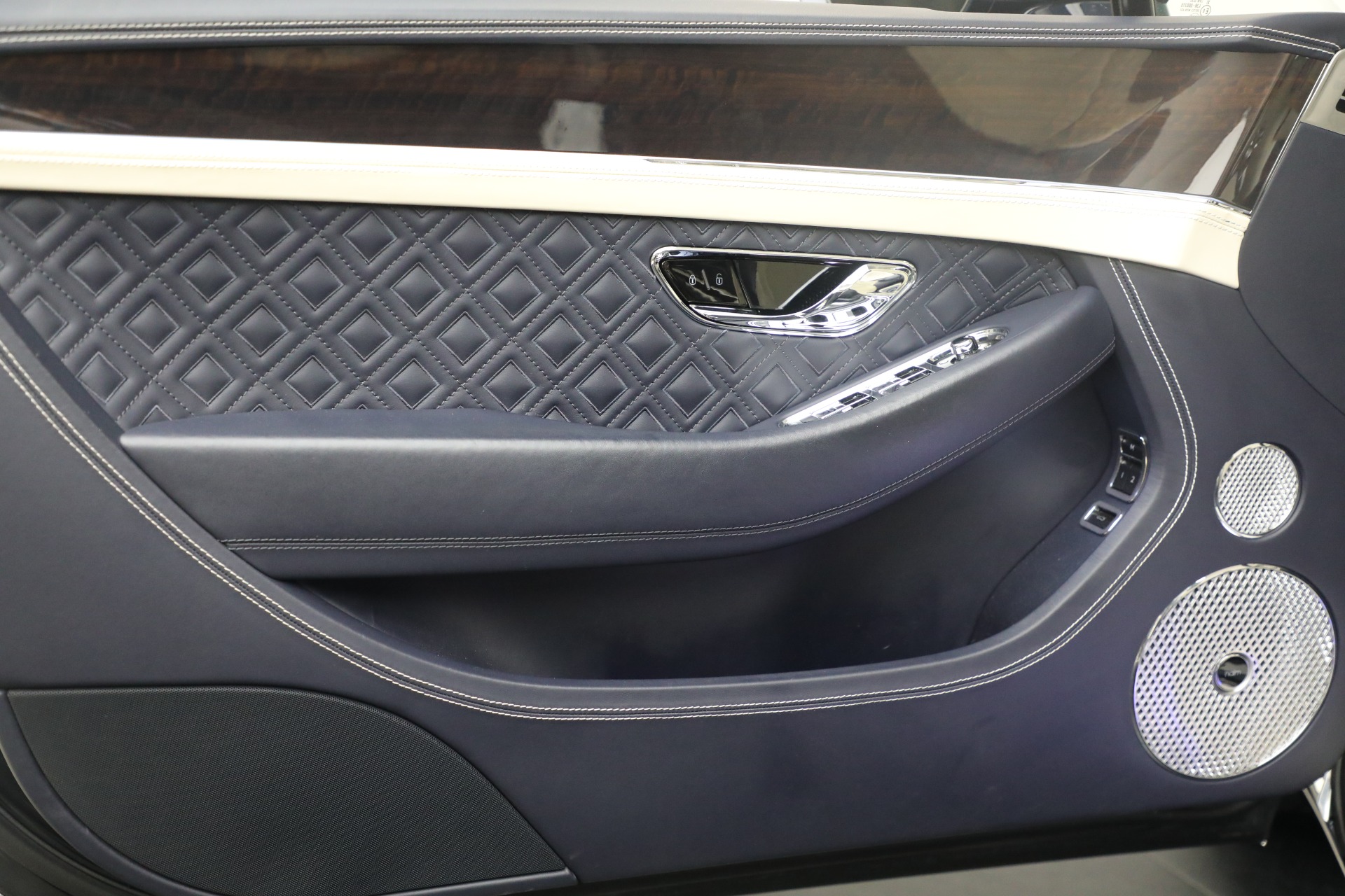 Used-2021-Bentley-Continental-GTC-W12