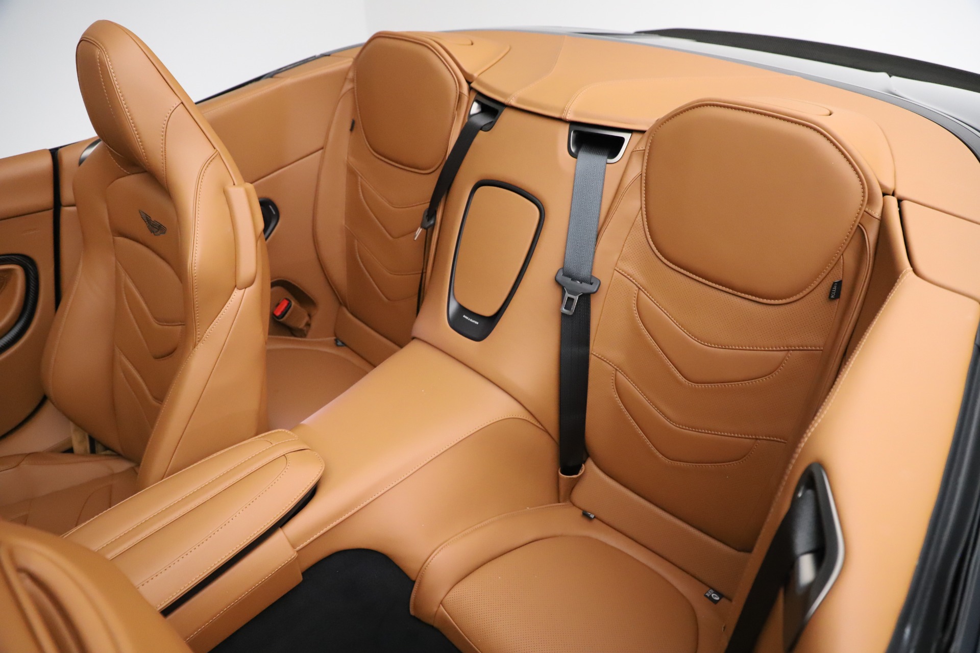 Used-2021-Aston-Martin-DBS-Superleggera-Volante