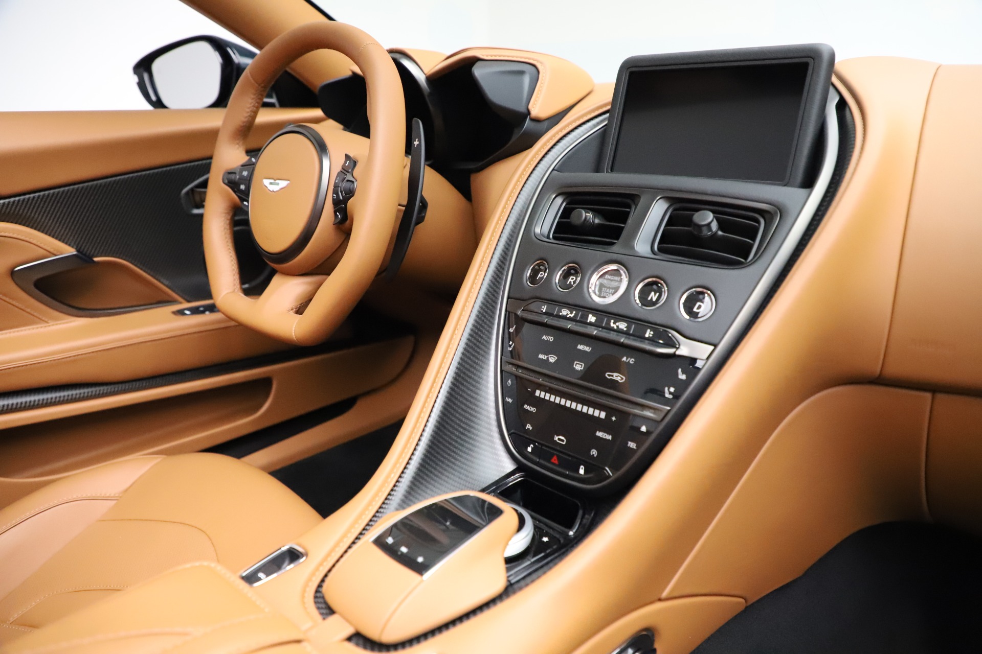 Used-2021-Aston-Martin-DBS-Superleggera-Volante