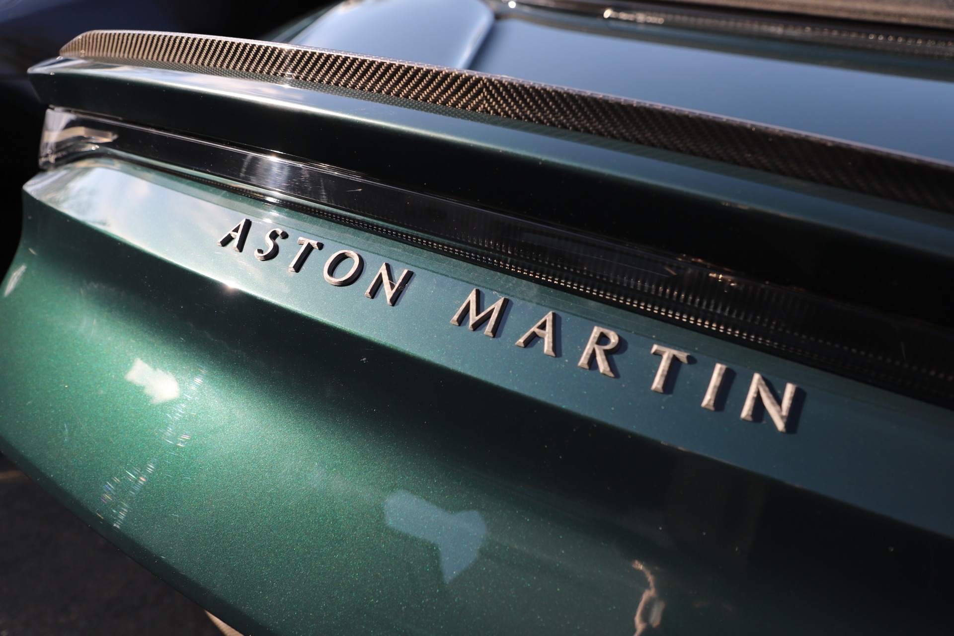 Used-2021-Aston-Martin-DBS-Superleggera-Volante