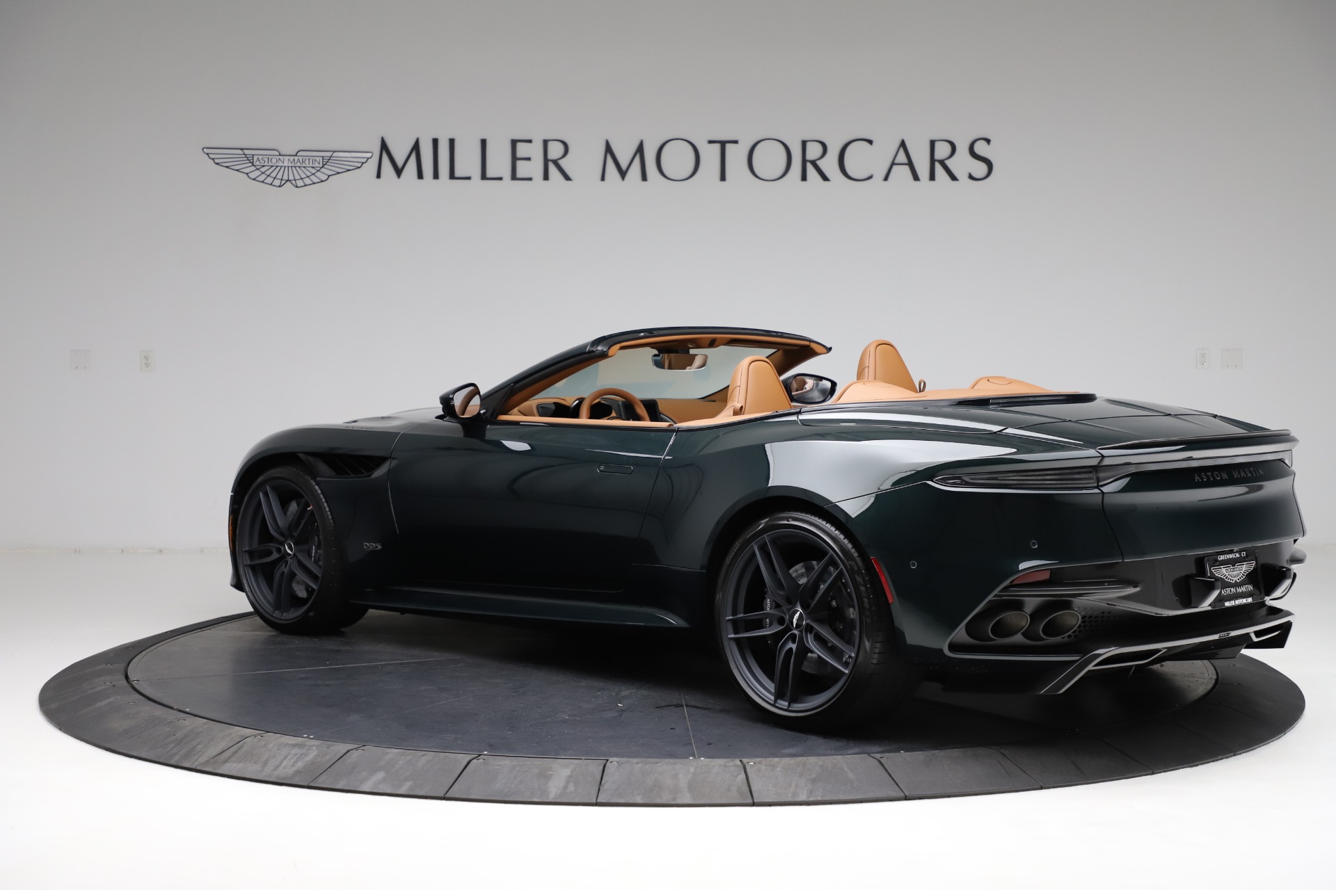 Used-2021-Aston-Martin-DBS-Superleggera-Volante