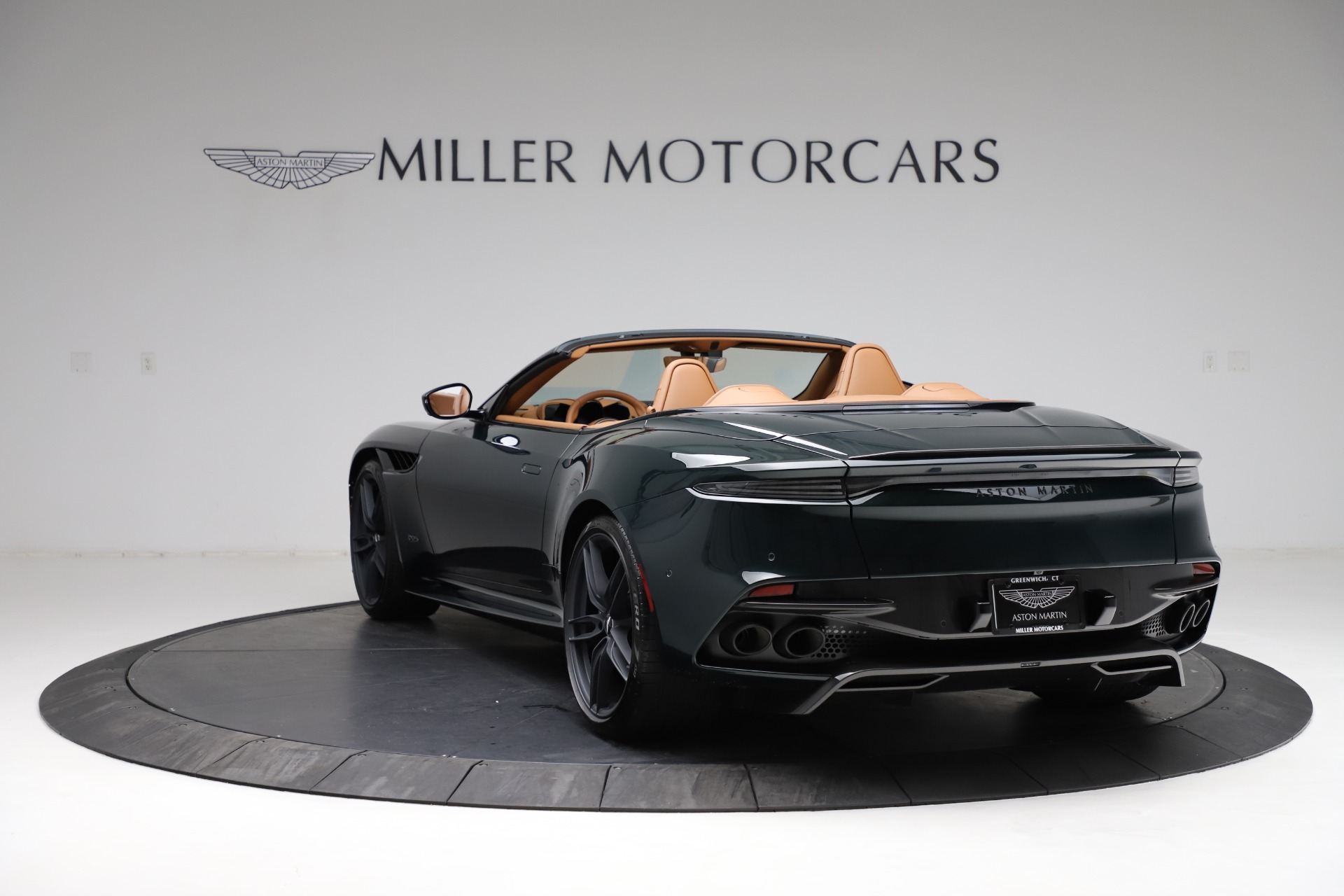 Used-2021-Aston-Martin-DBS-Superleggera-Volante