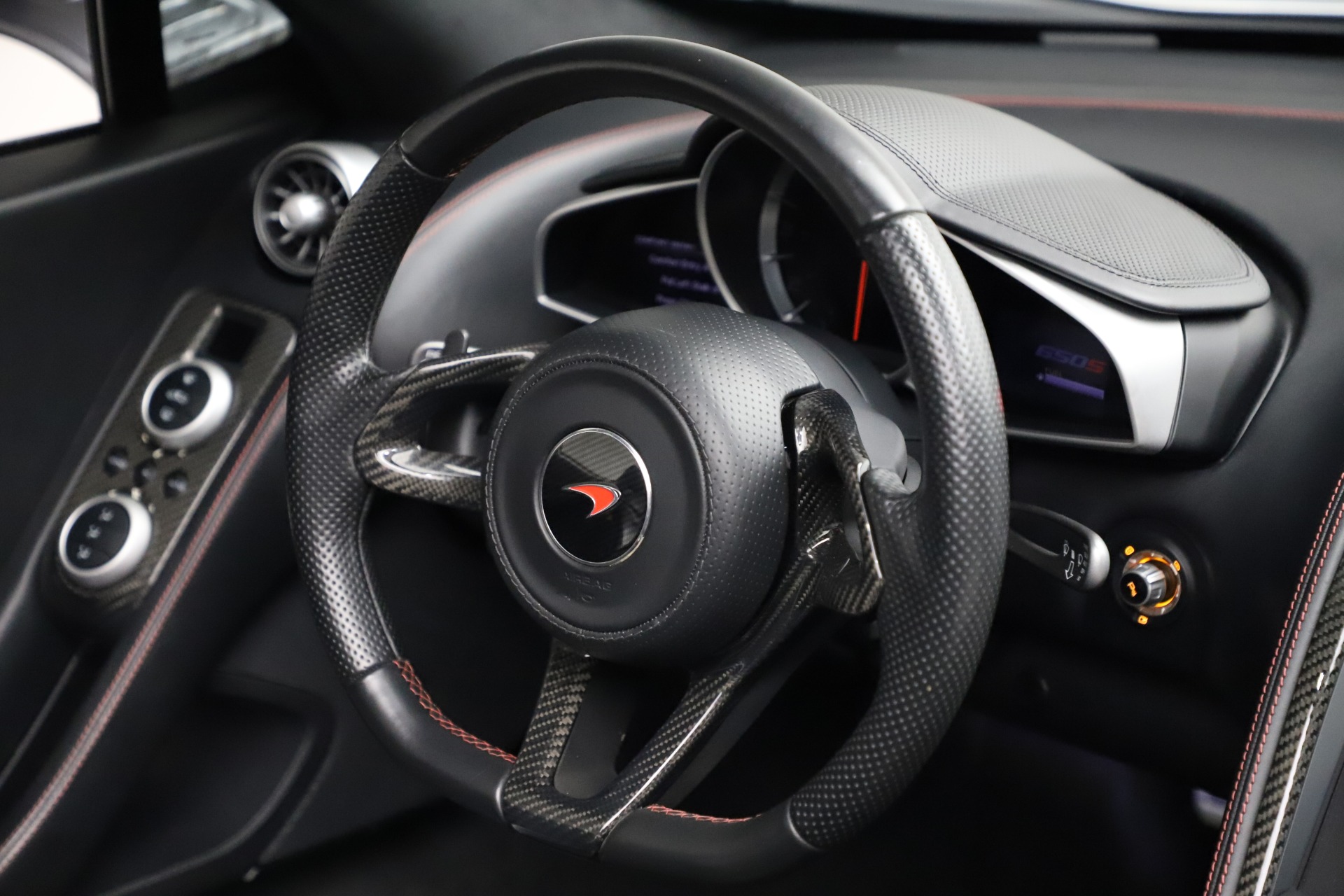 Used-2016-McLaren-650S-Spider