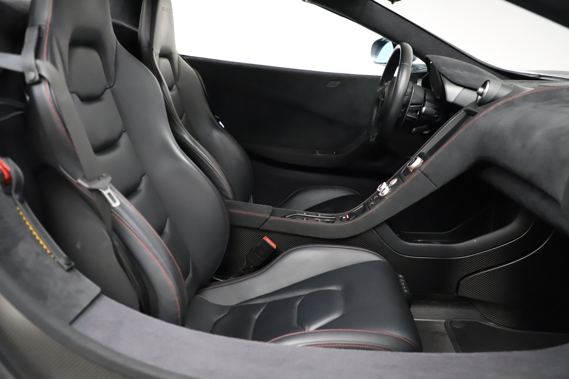 Used-2016-McLaren-675LT-Spider