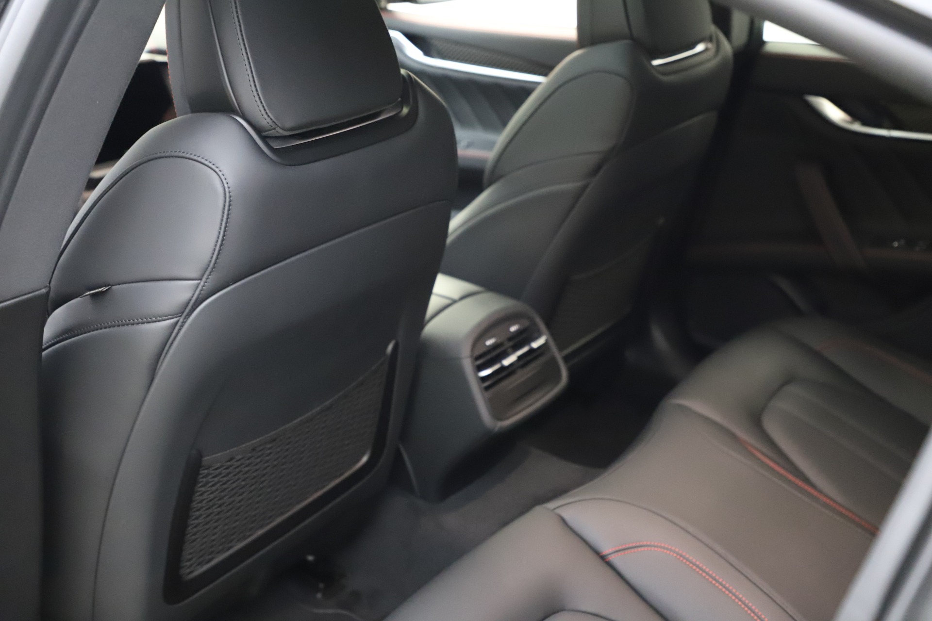 New-2021-Maserati-Ghibli-S-Q4-GranSport