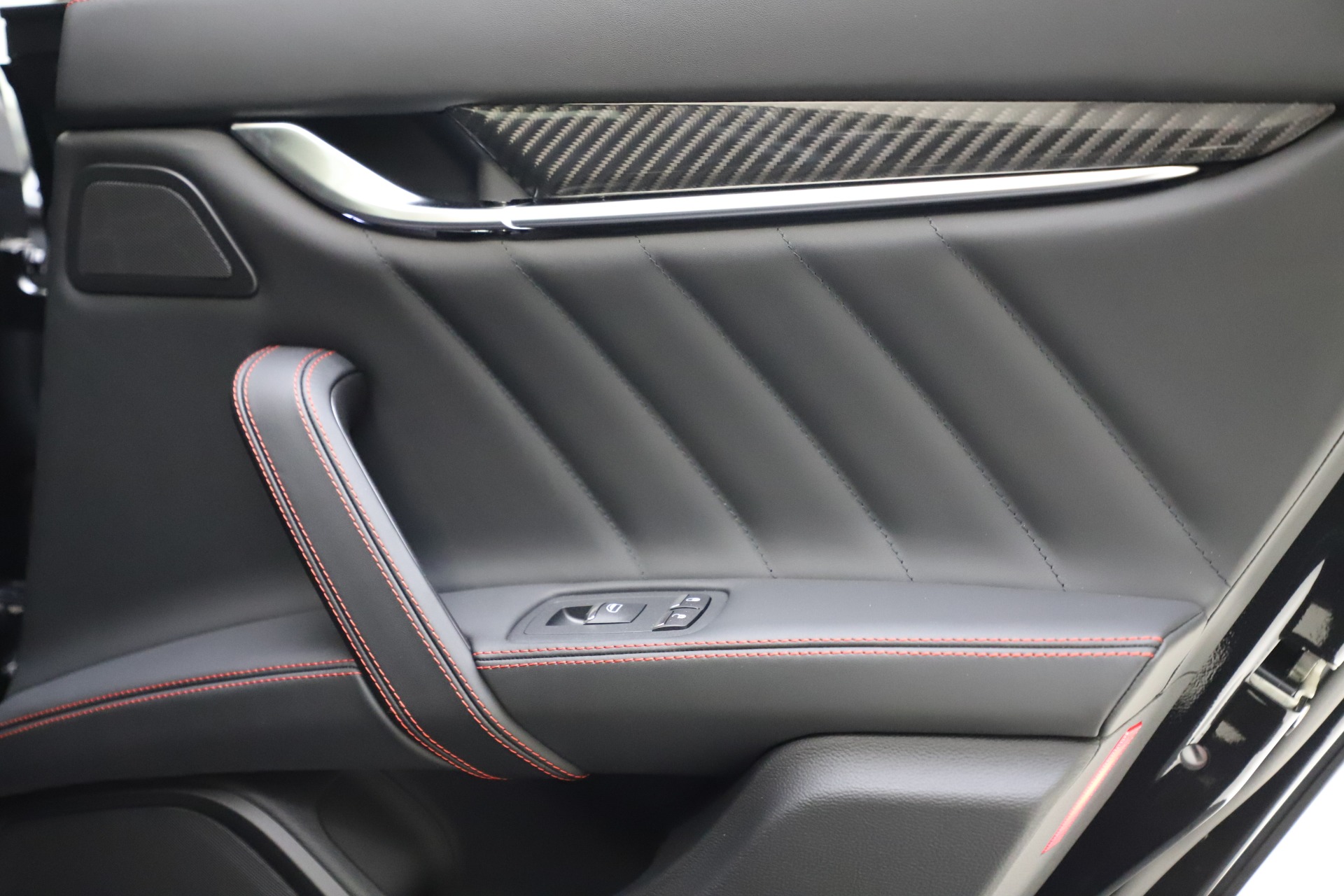 New-2021-Maserati-Ghibli-S-Q4-GranSport