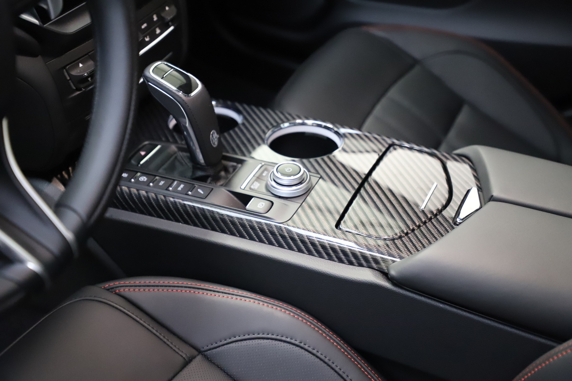 New-2021-Maserati-Ghibli-S-Q4-GranSport