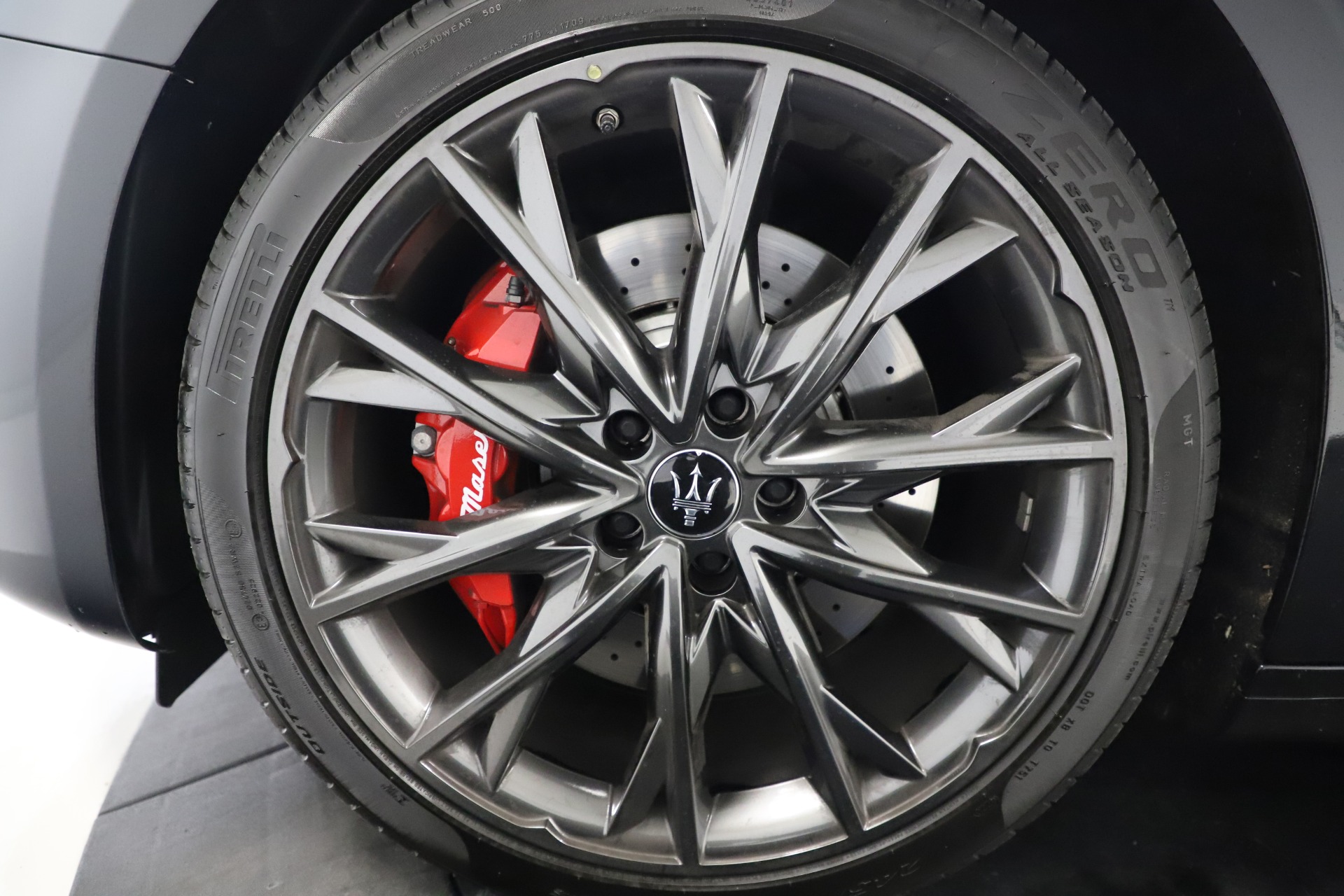 New-2021-Maserati-Ghibli-S-Q4-GranSport