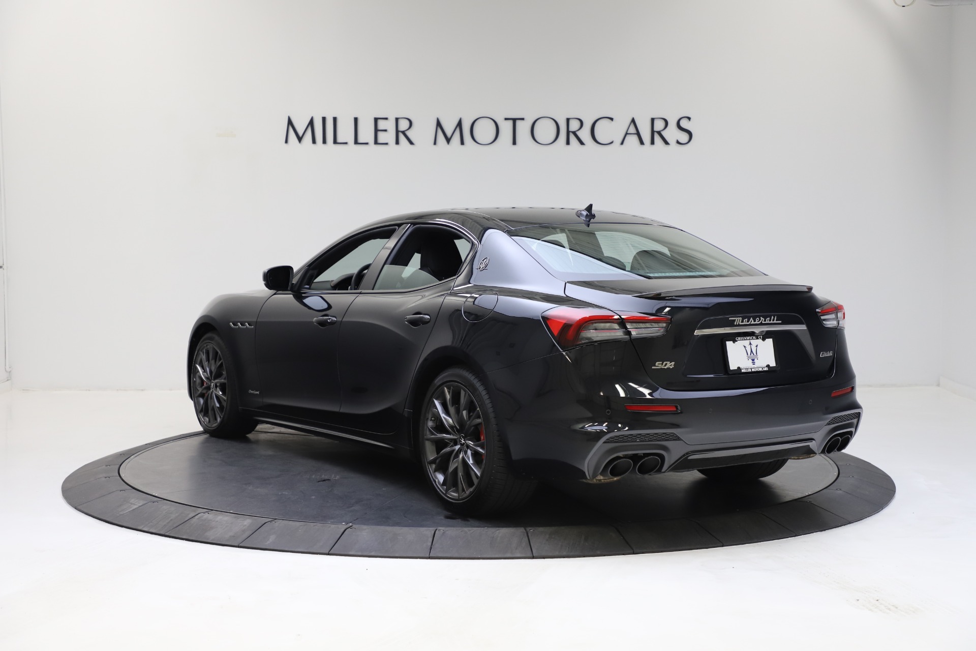 New-2021-Maserati-Ghibli-S-Q4-GranSport