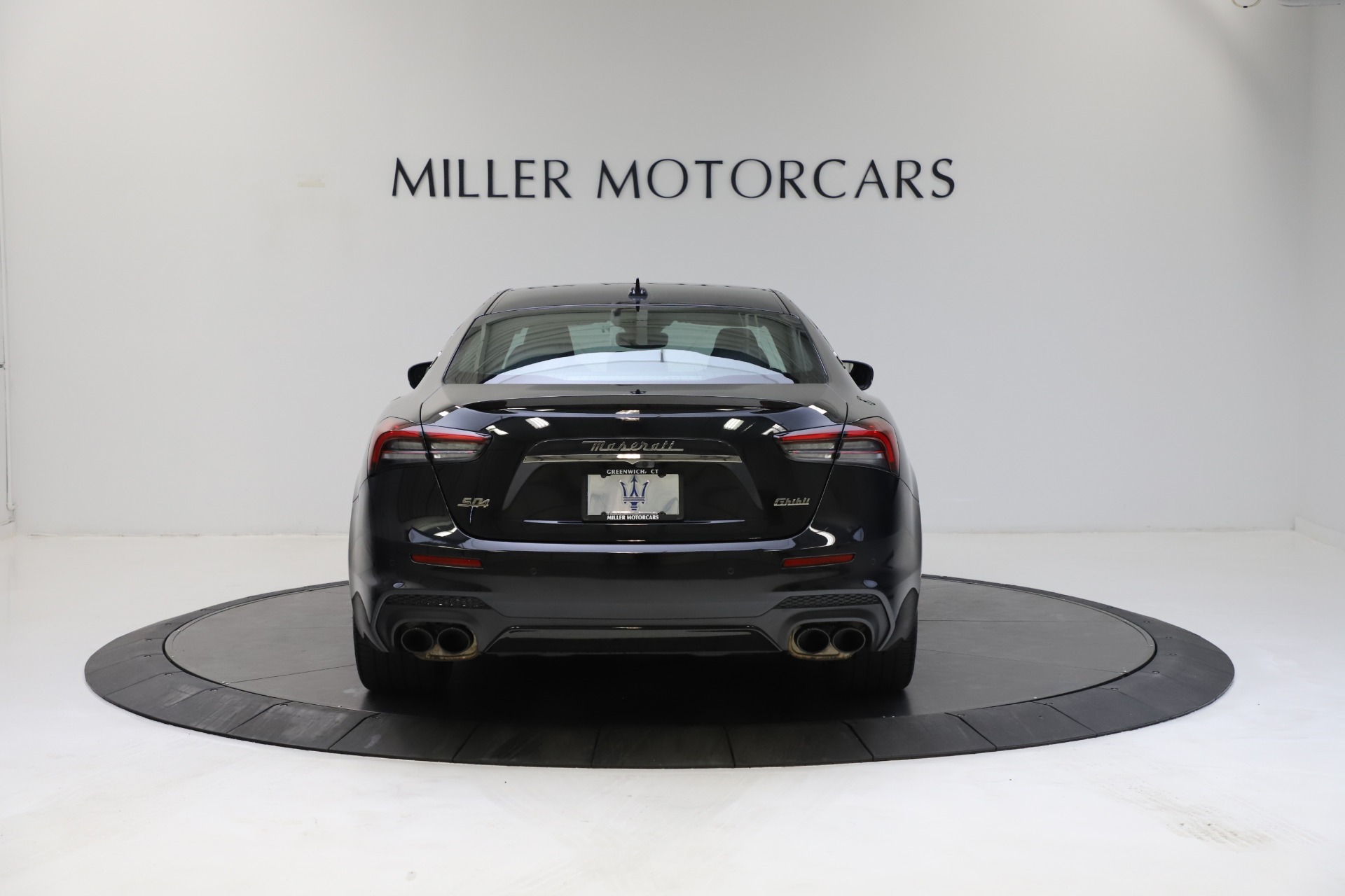 New-2021-Maserati-Ghibli-S-Q4-GranSport