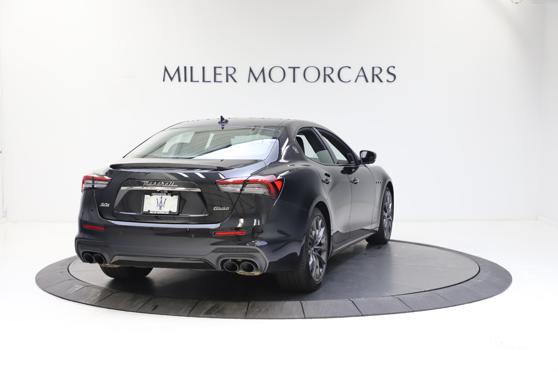 New-2021-Maserati-Ghibli-S-Q4-GranSport