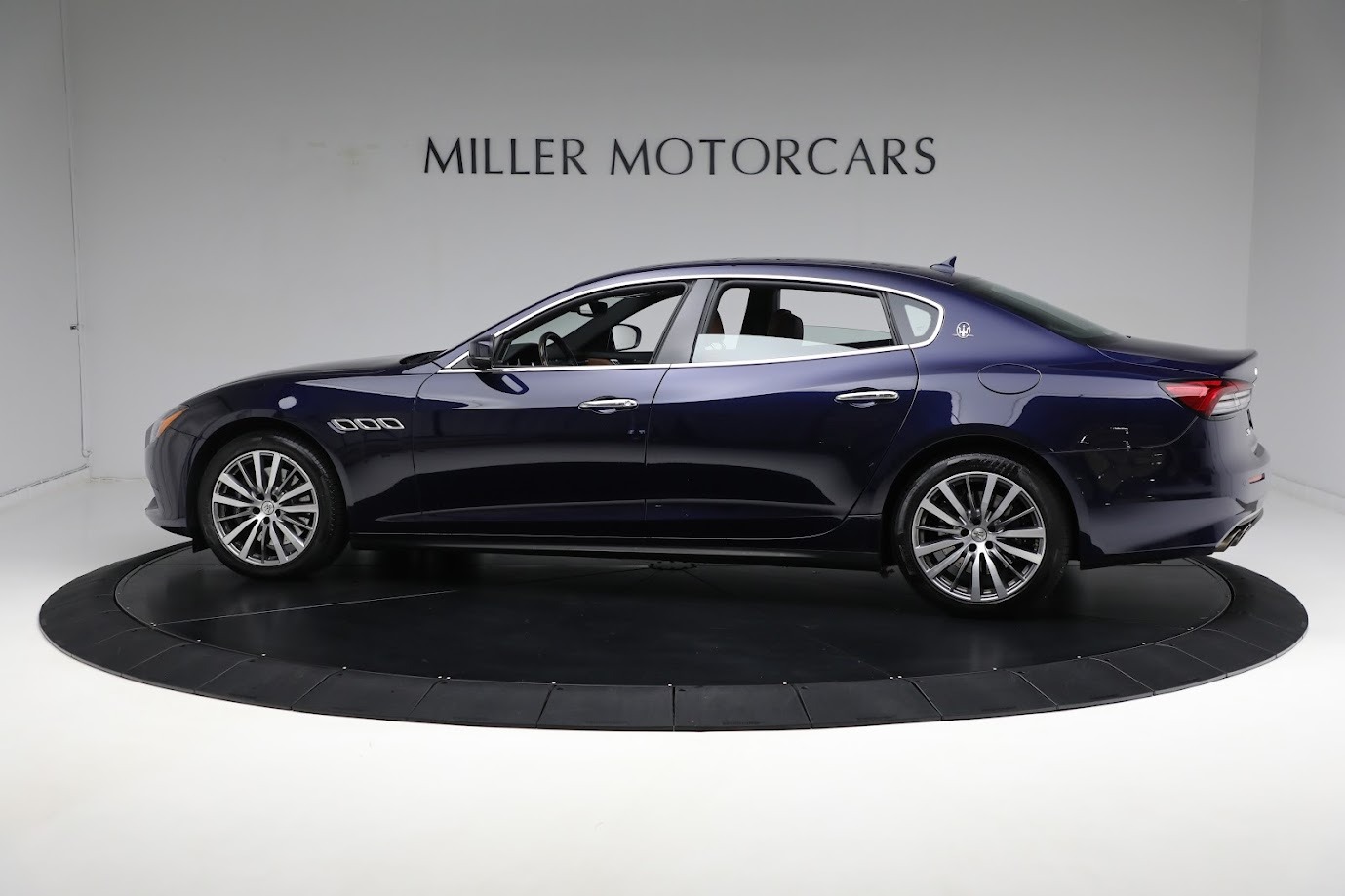 Used-2021-Maserati-Quattroporte-S-Q4