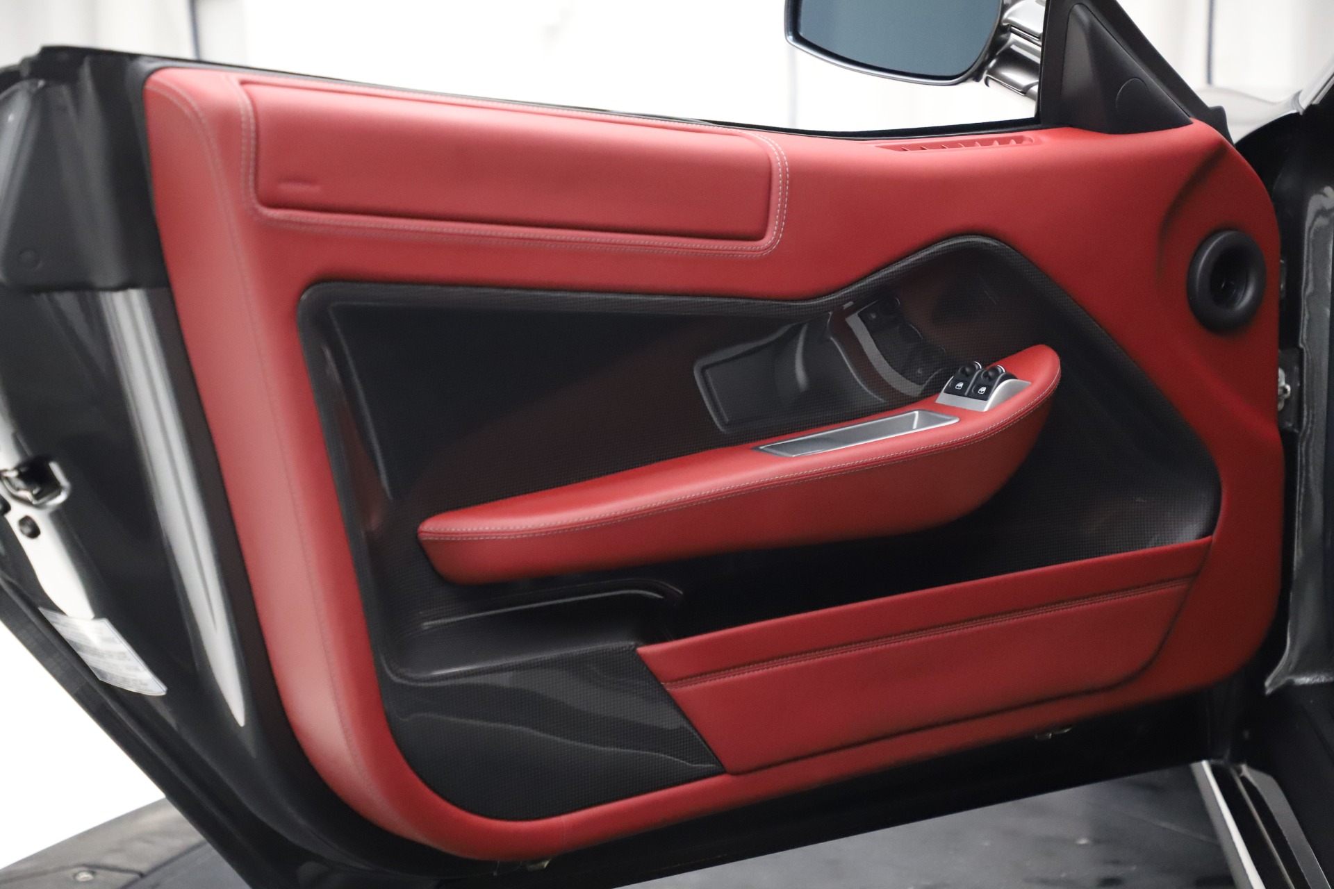 Used-2009-Ferrari-599-GTB-Fiorano