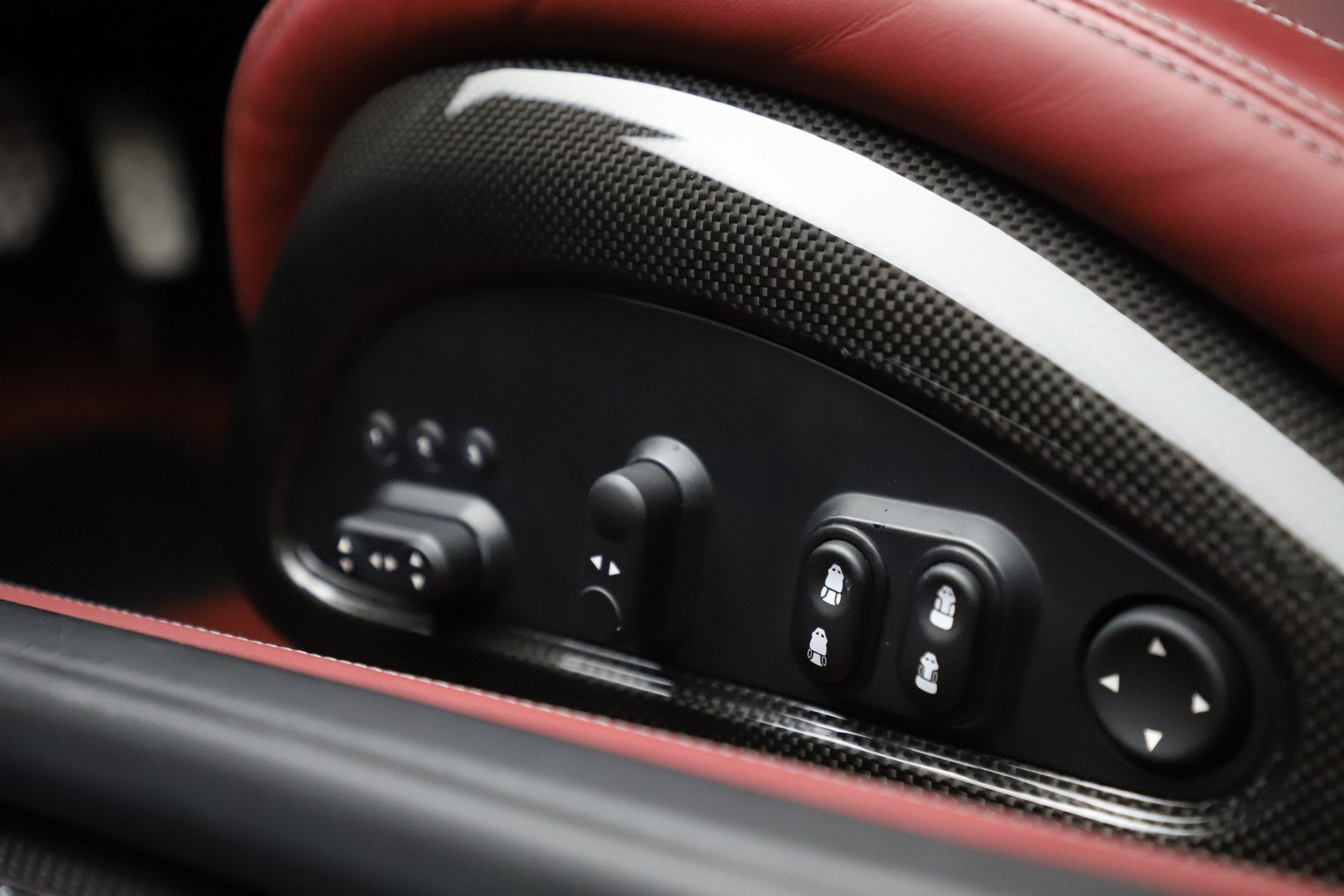 Used-2009-Ferrari-599-GTB-Fiorano