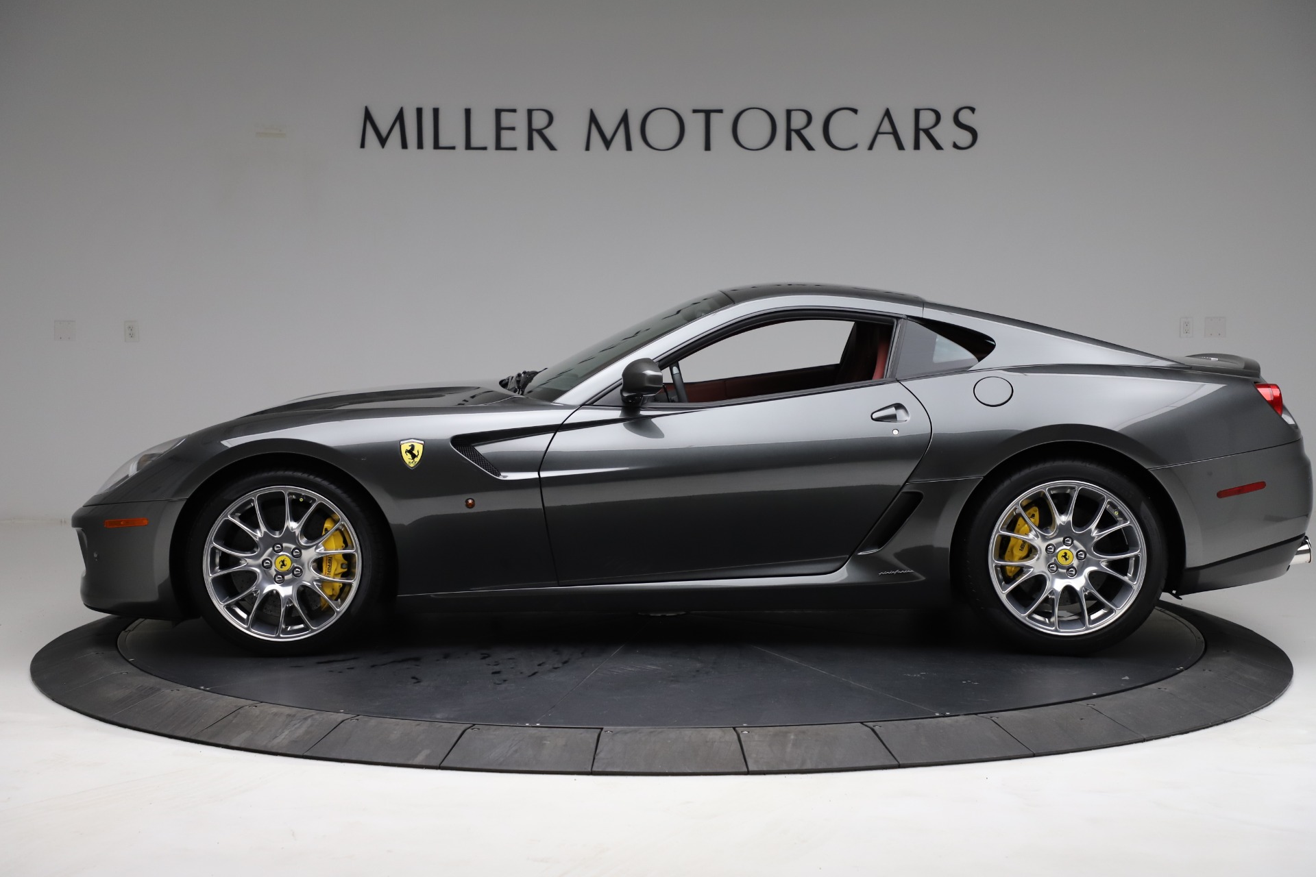 Used-2009-Ferrari-599-GTB-Fiorano