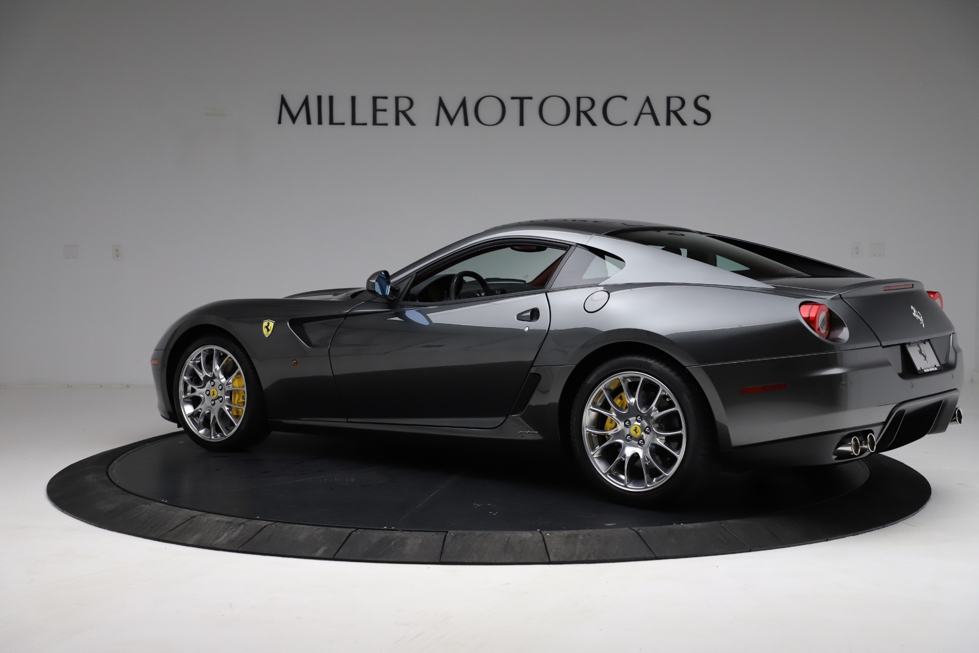 Used-2009-Ferrari-599-GTB-Fiorano