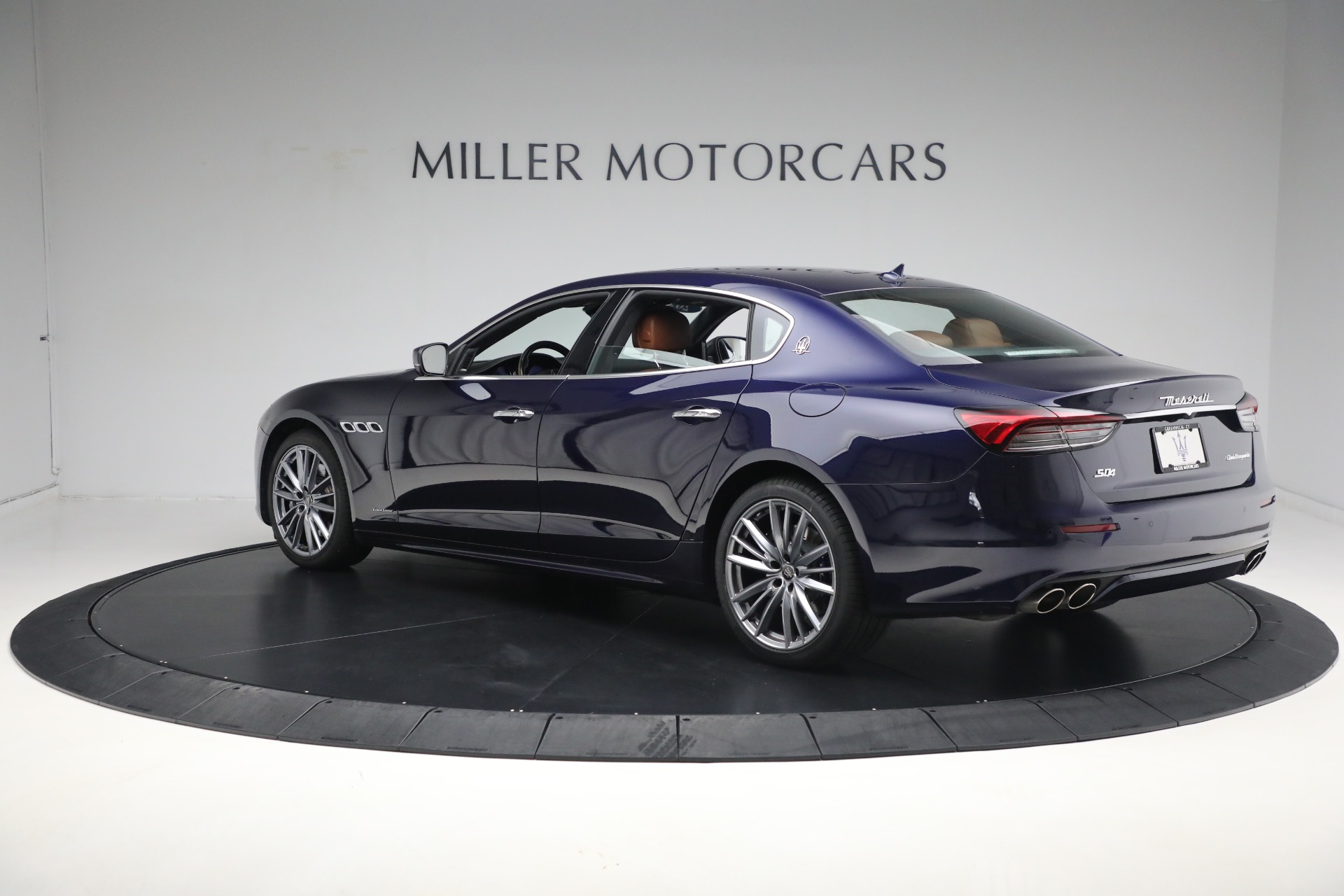 Used-2021-Maserati-Quattroporte-S-Q4-GranLusso