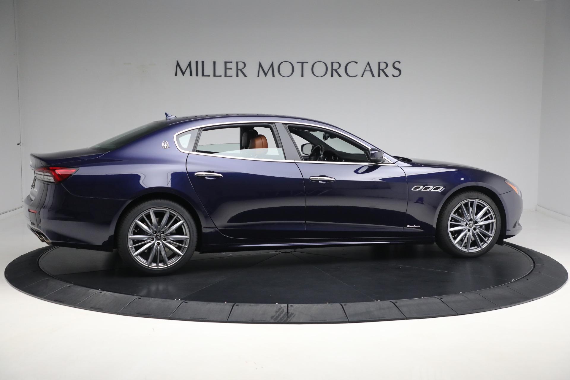 Used-2021-Maserati-Quattroporte-S-Q4-GranLusso