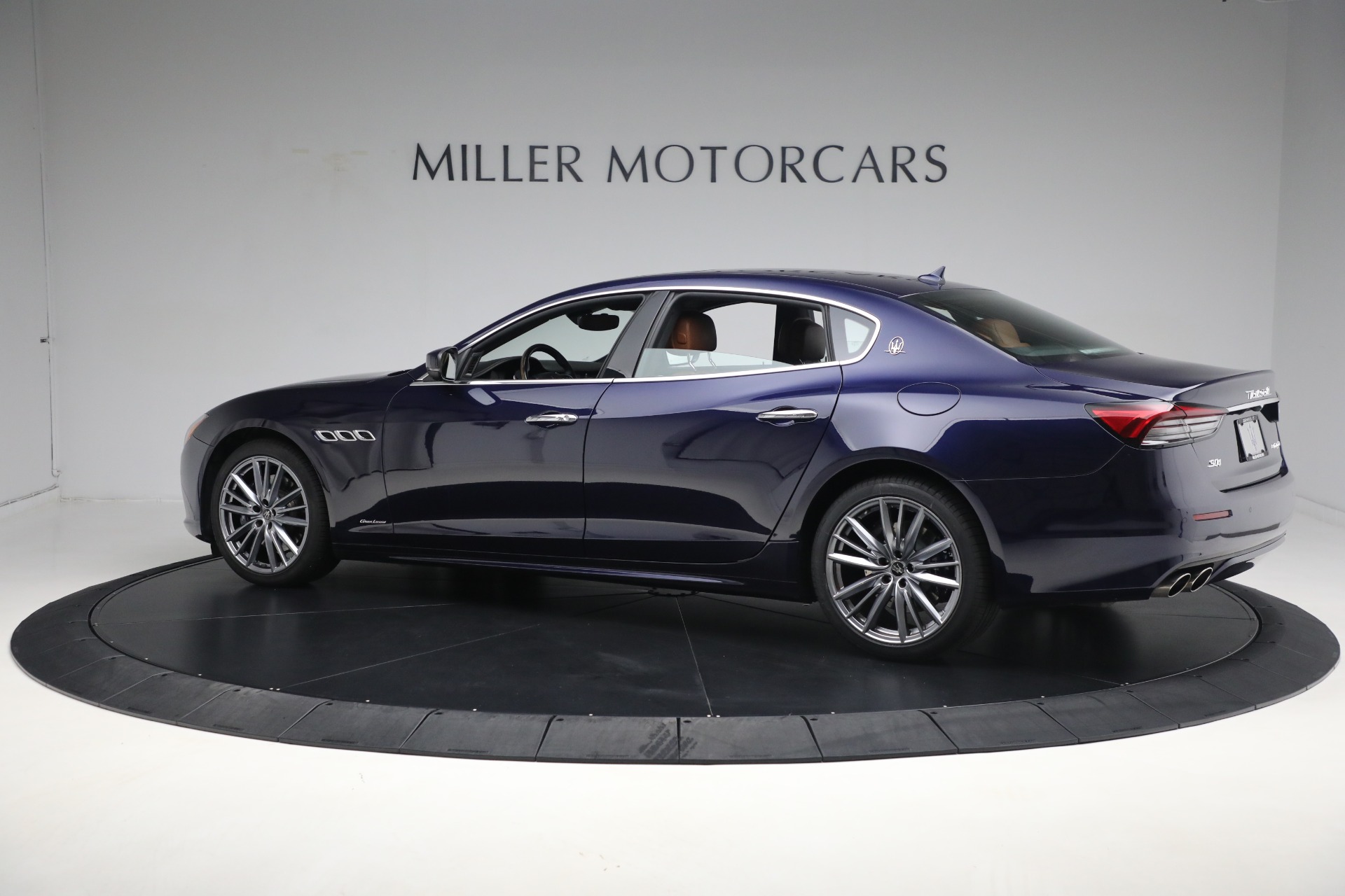Used-2021-Maserati-Quattroporte-S-Q4-GranLusso