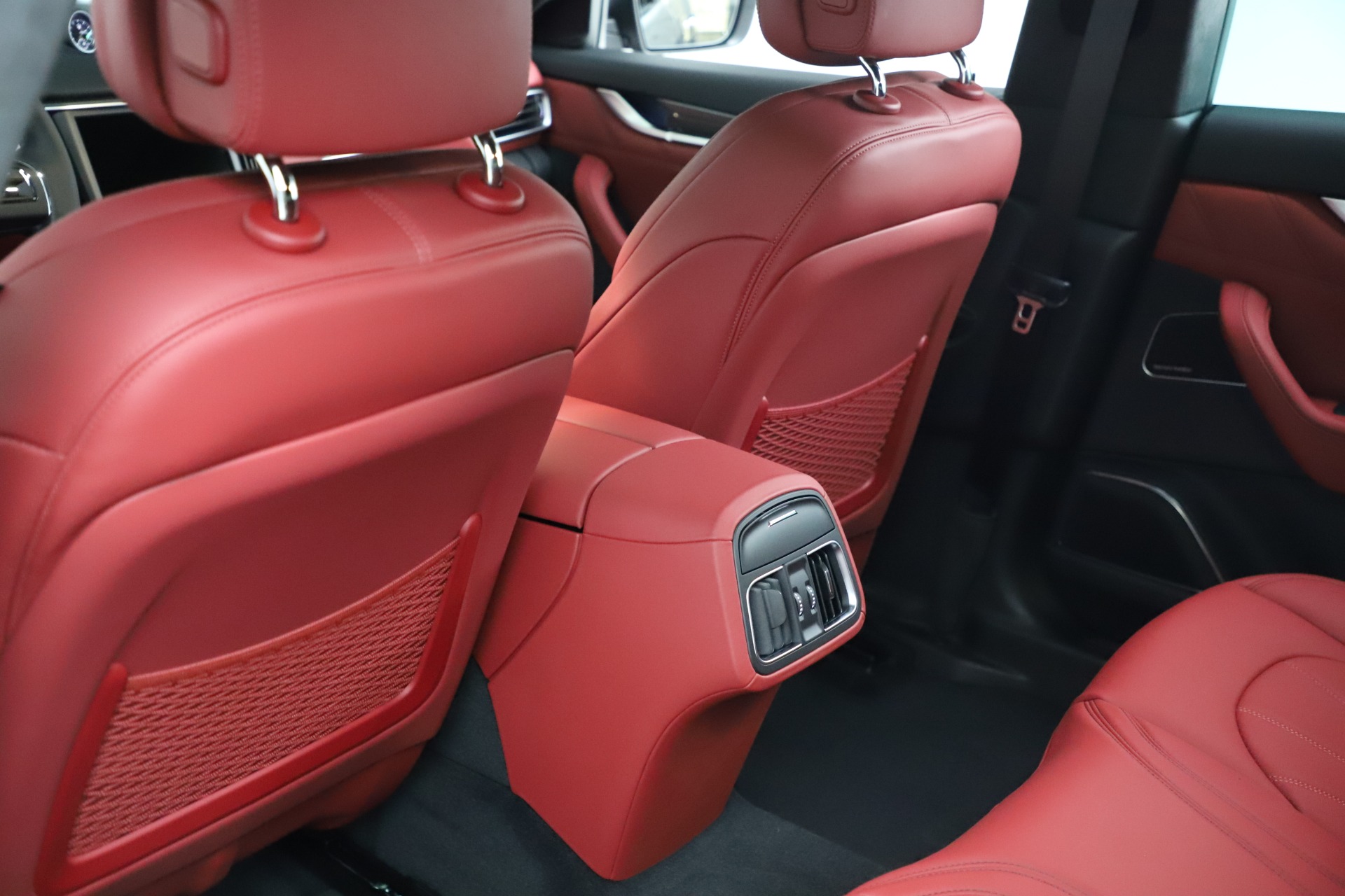 New-2021-Maserati-Levante-S-Q4-GranLusso