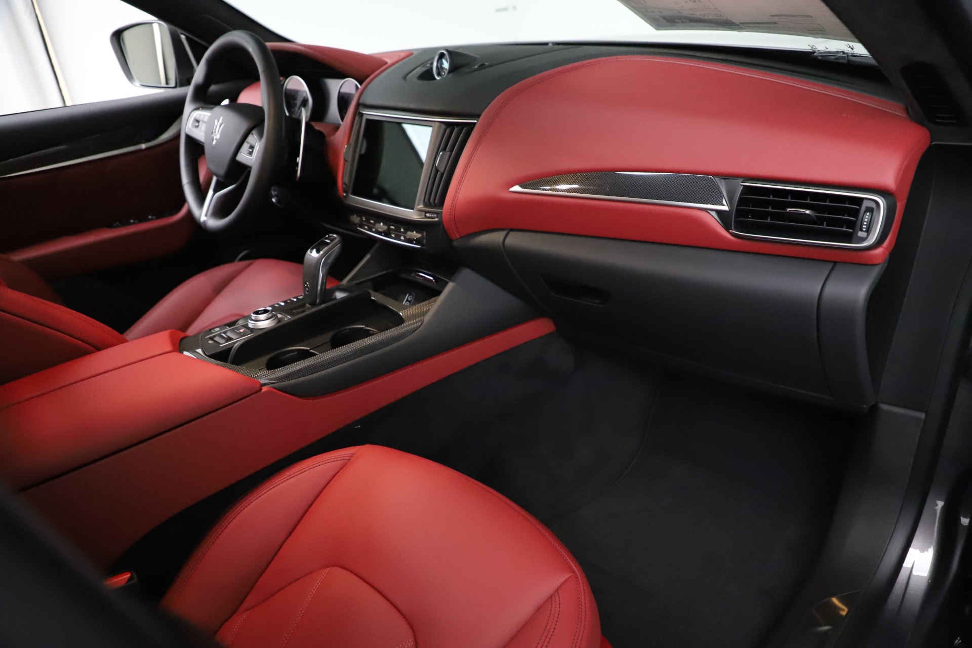 New-2021-Maserati-Levante-S-Q4-GranLusso