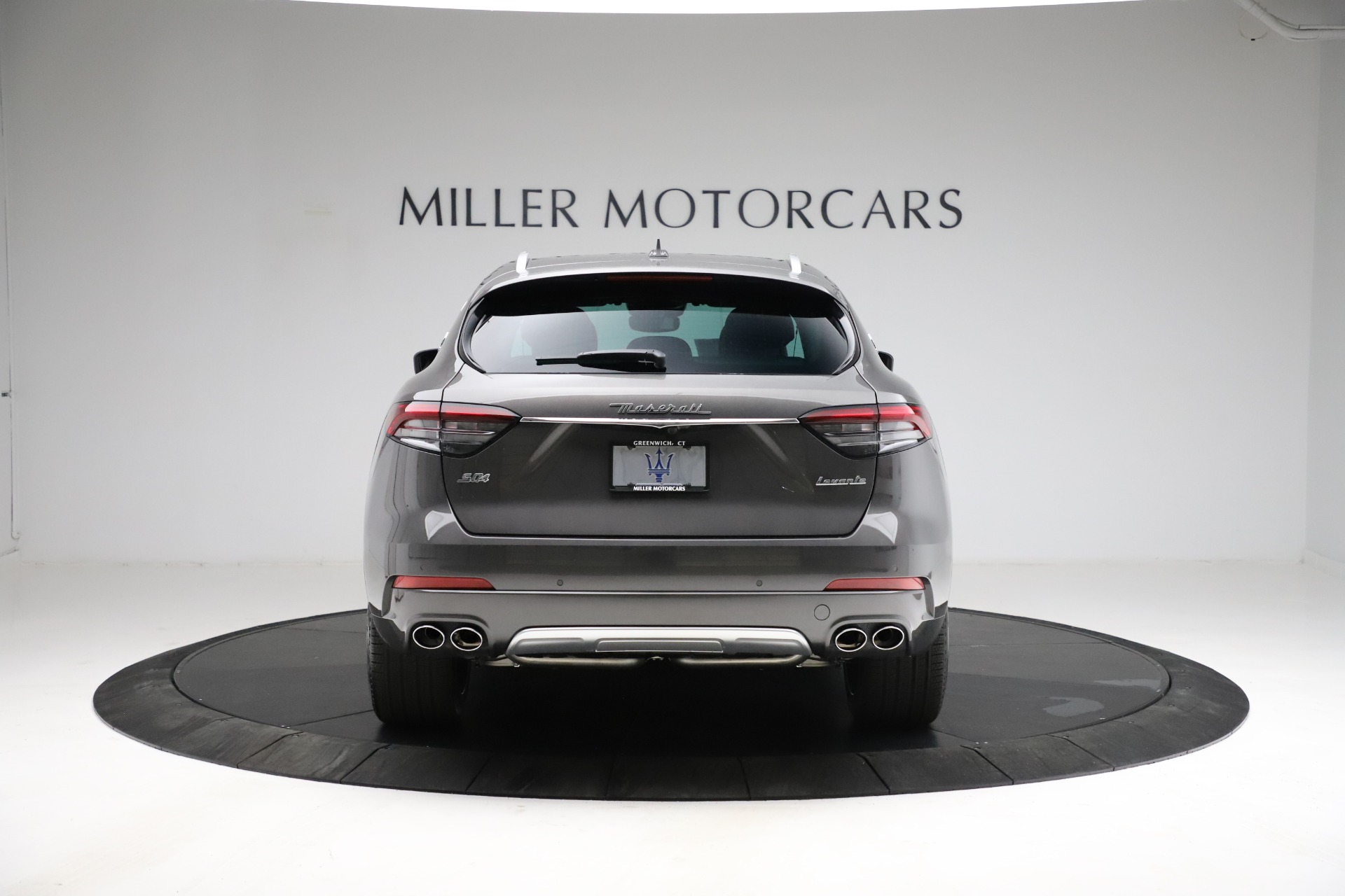 New-2021-Maserati-Levante-S-Q4-GranLusso