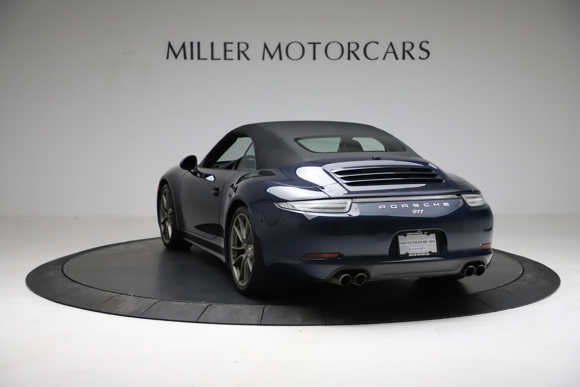 Used-2015-Porsche-911-Carrera-4S