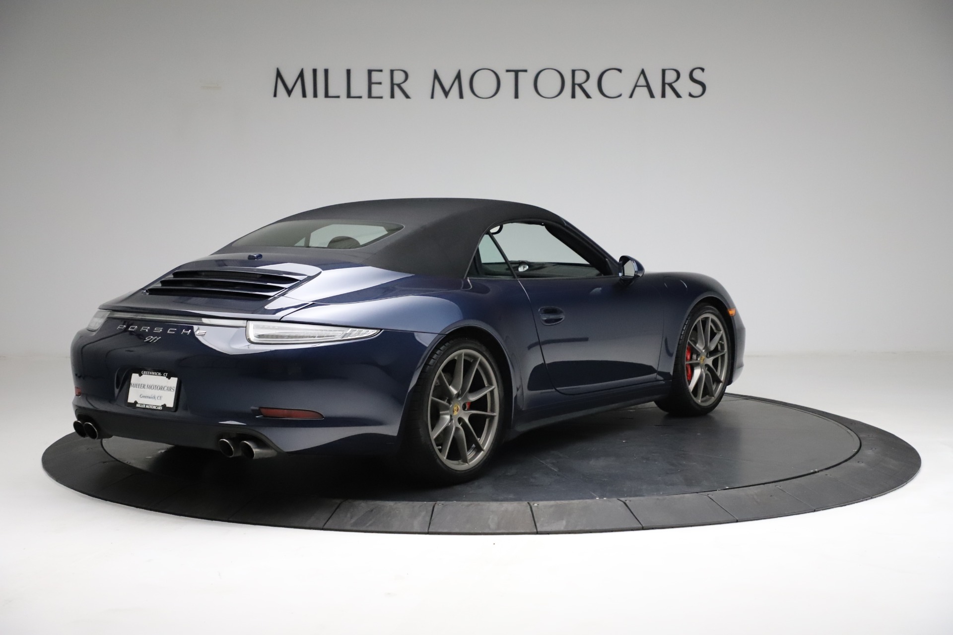 Used-2015-Porsche-911-Carrera-4S