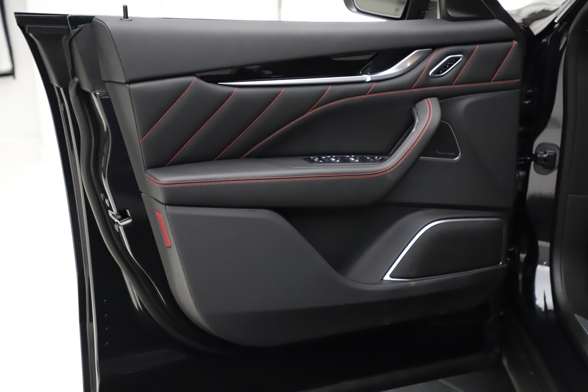 New-2021-Maserati-Levante-Q4-GranSport