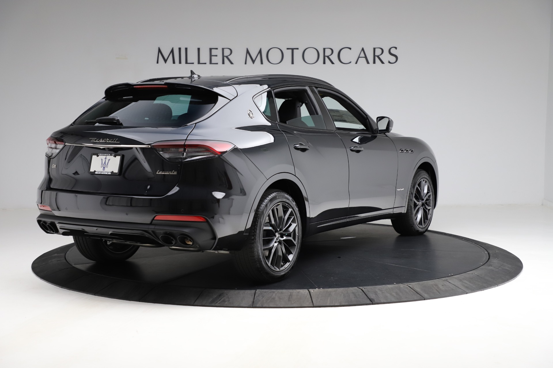 New-2021-Maserati-Levante-Q4-GranSport