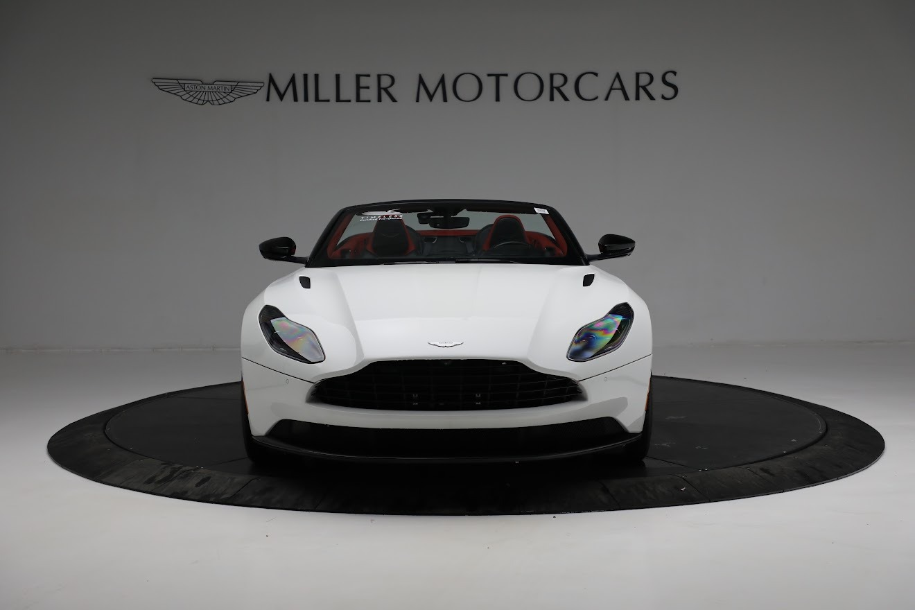 Used-2019-Aston-Martin-DB11-Volante