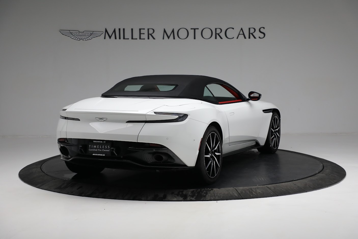 Used-2019-Aston-Martin-DB11-Volante