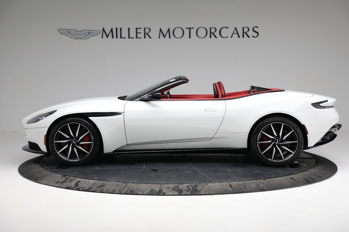 Used-2019-Aston-Martin-DB11-Volante