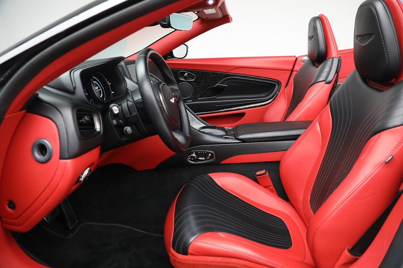 Used-2019-Aston-Martin-DB11-Volante
