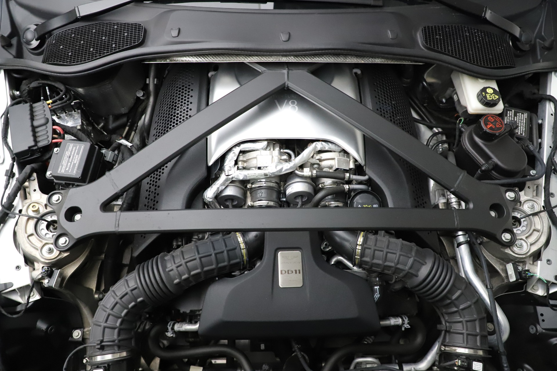 Used-2019-Aston-Martin-DB11-Volante