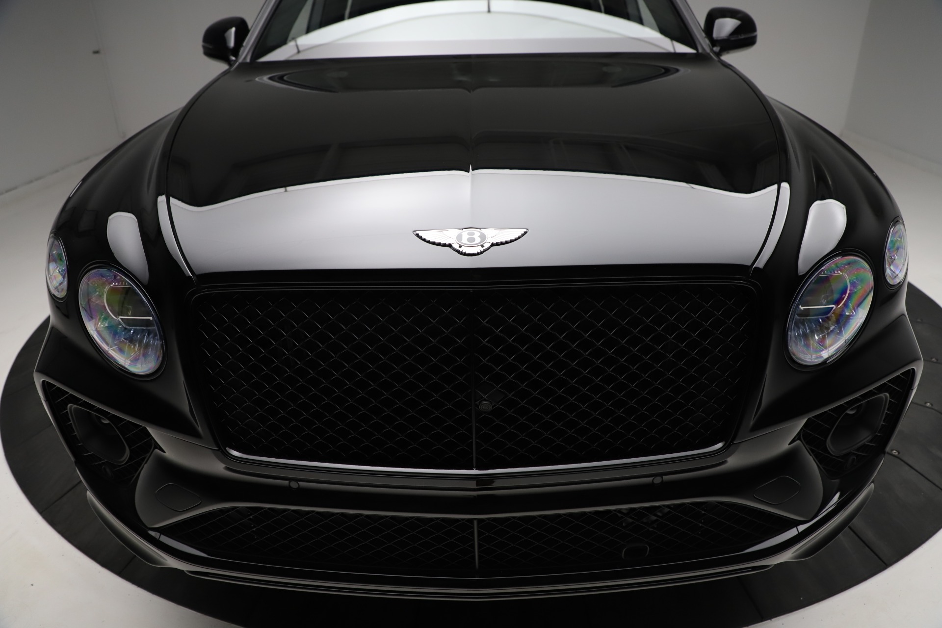 New-2021-Bentley-Bentayga-V8