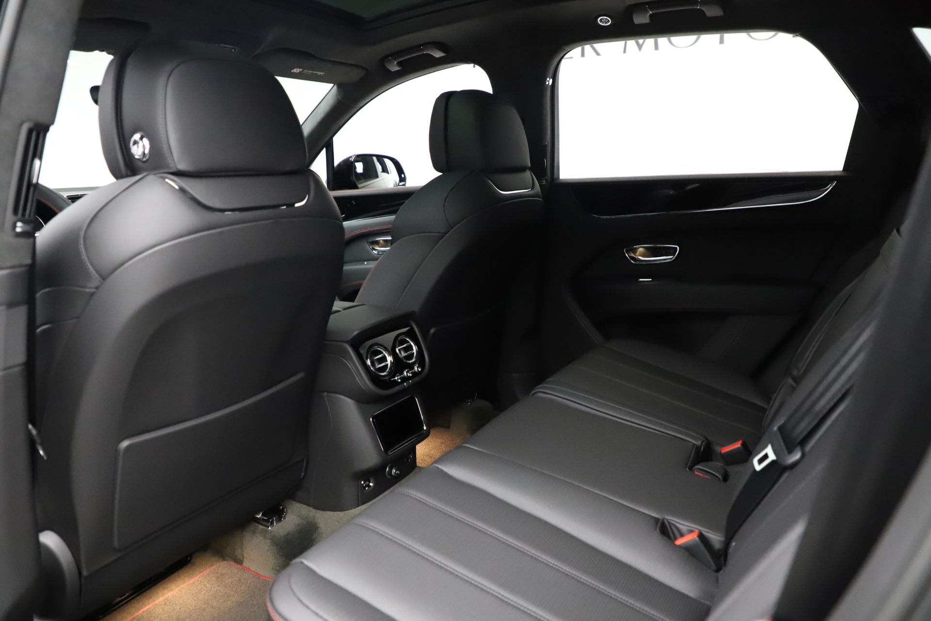 New-2021-Bentley-Bentayga-V8