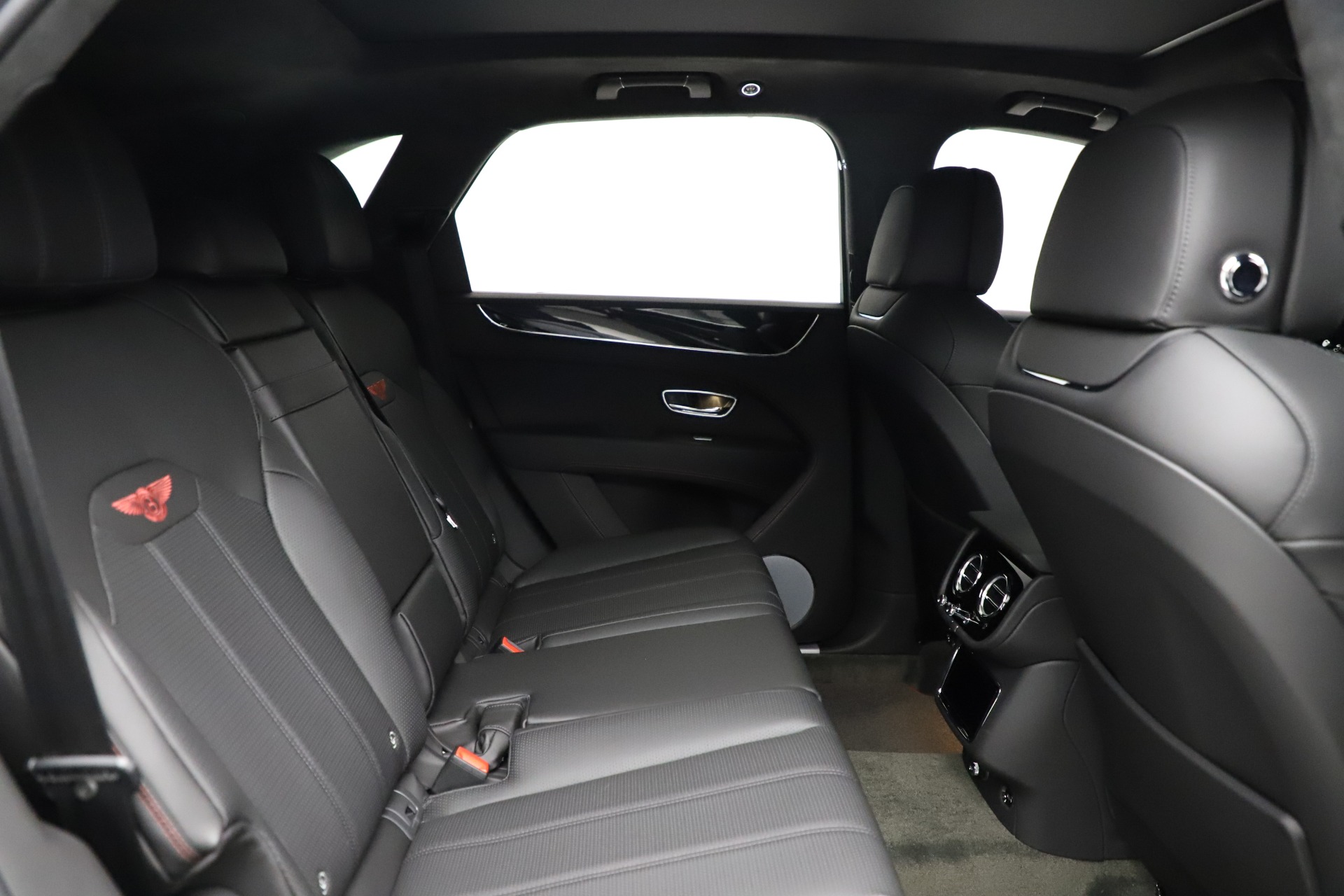 New-2021-Bentley-Bentayga-V8