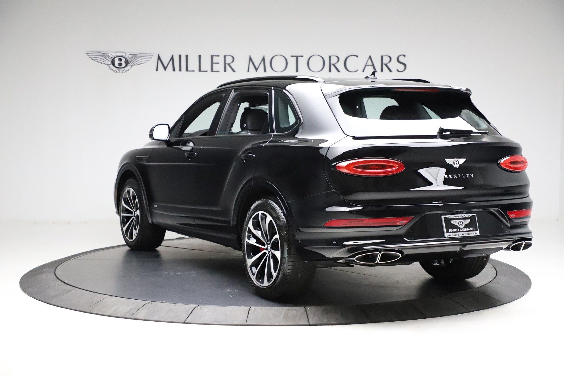 New-2021-Bentley-Bentayga-V8