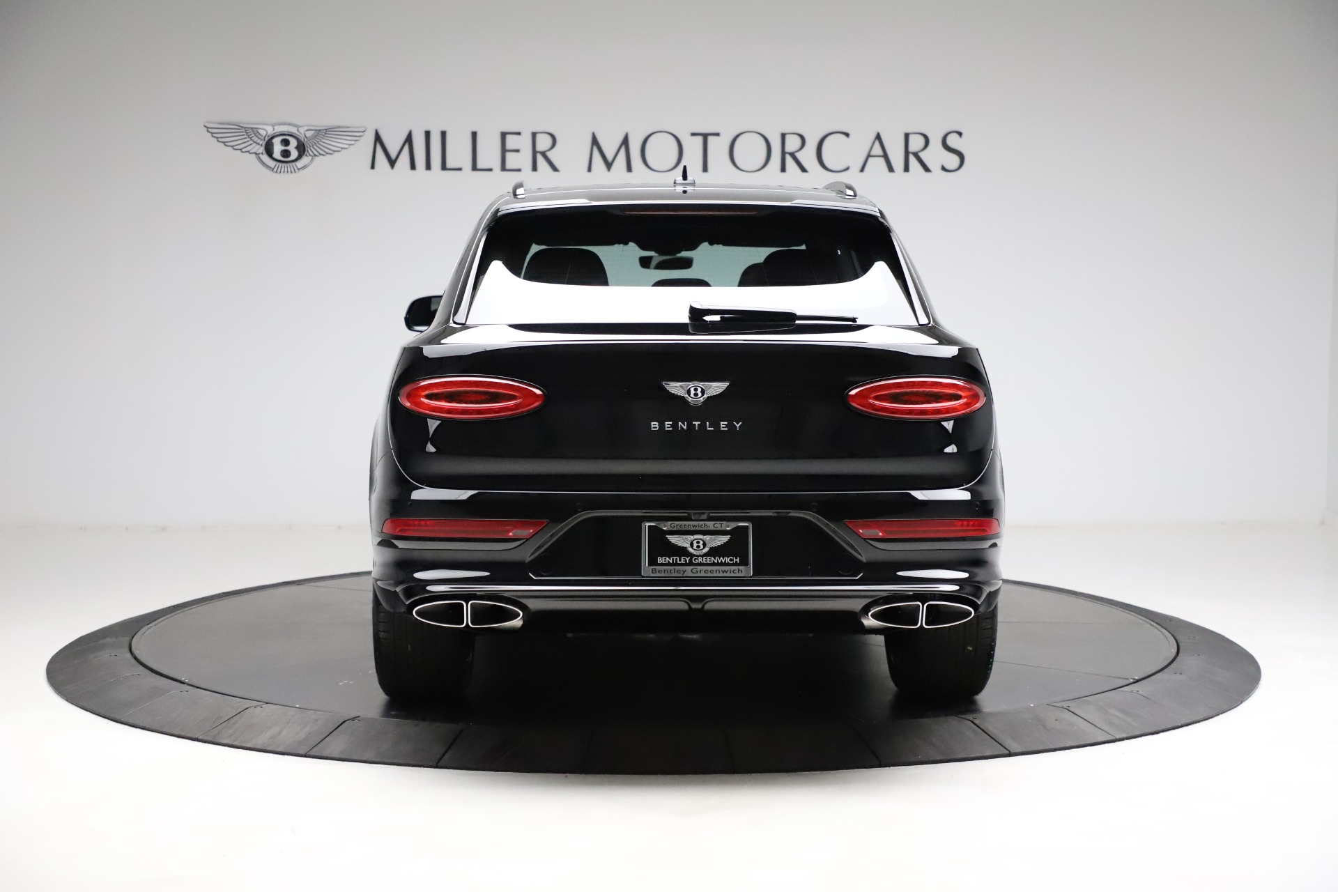 New-2021-Bentley-Bentayga-V8