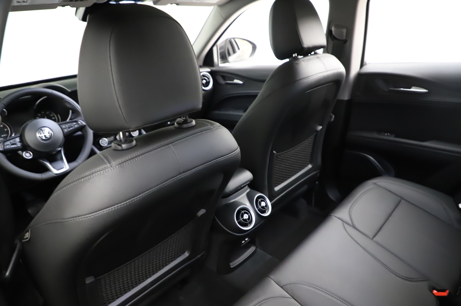 New-2021-Alfa-Romeo-Stelvio-Q4