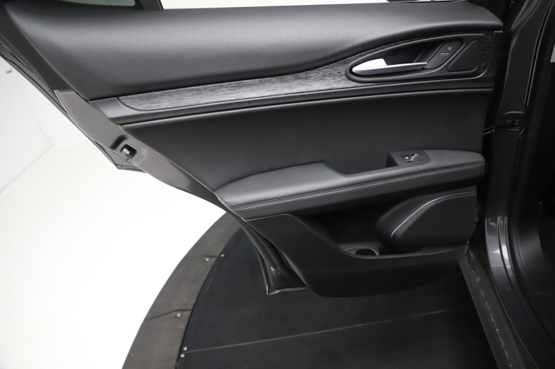 New-2021-Alfa-Romeo-Stelvio-Q4