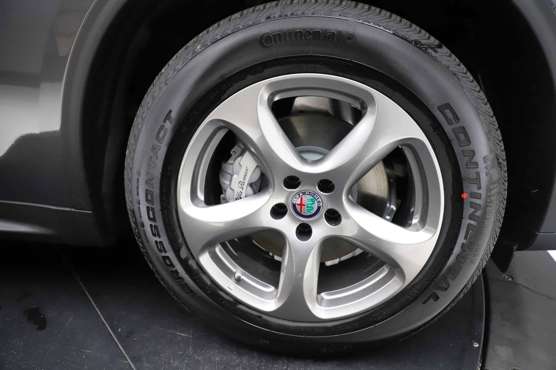 New-2021-Alfa-Romeo-Stelvio-Q4